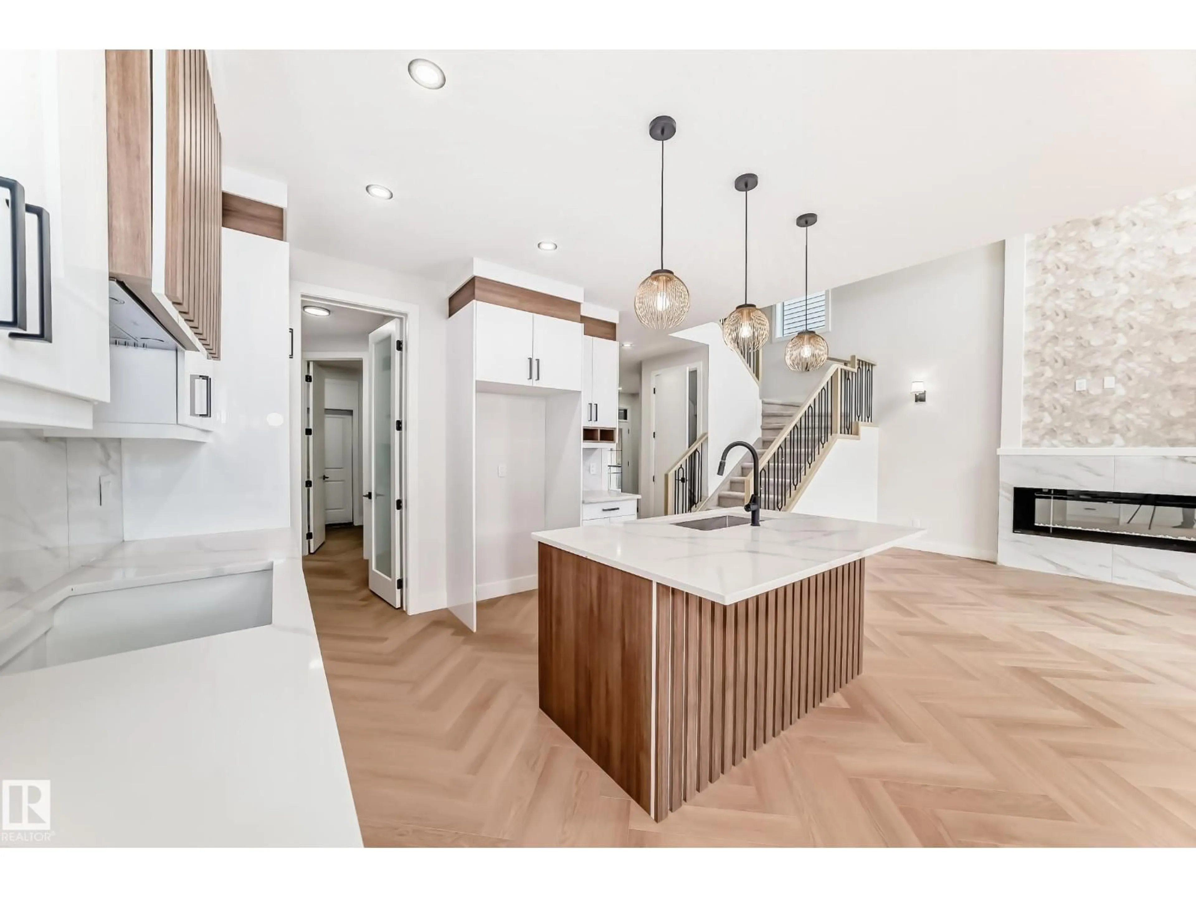 Open concept kitchen, unknown for SW - 7224 KIVIAQ LI, Edmonton Alberta T6W5R3