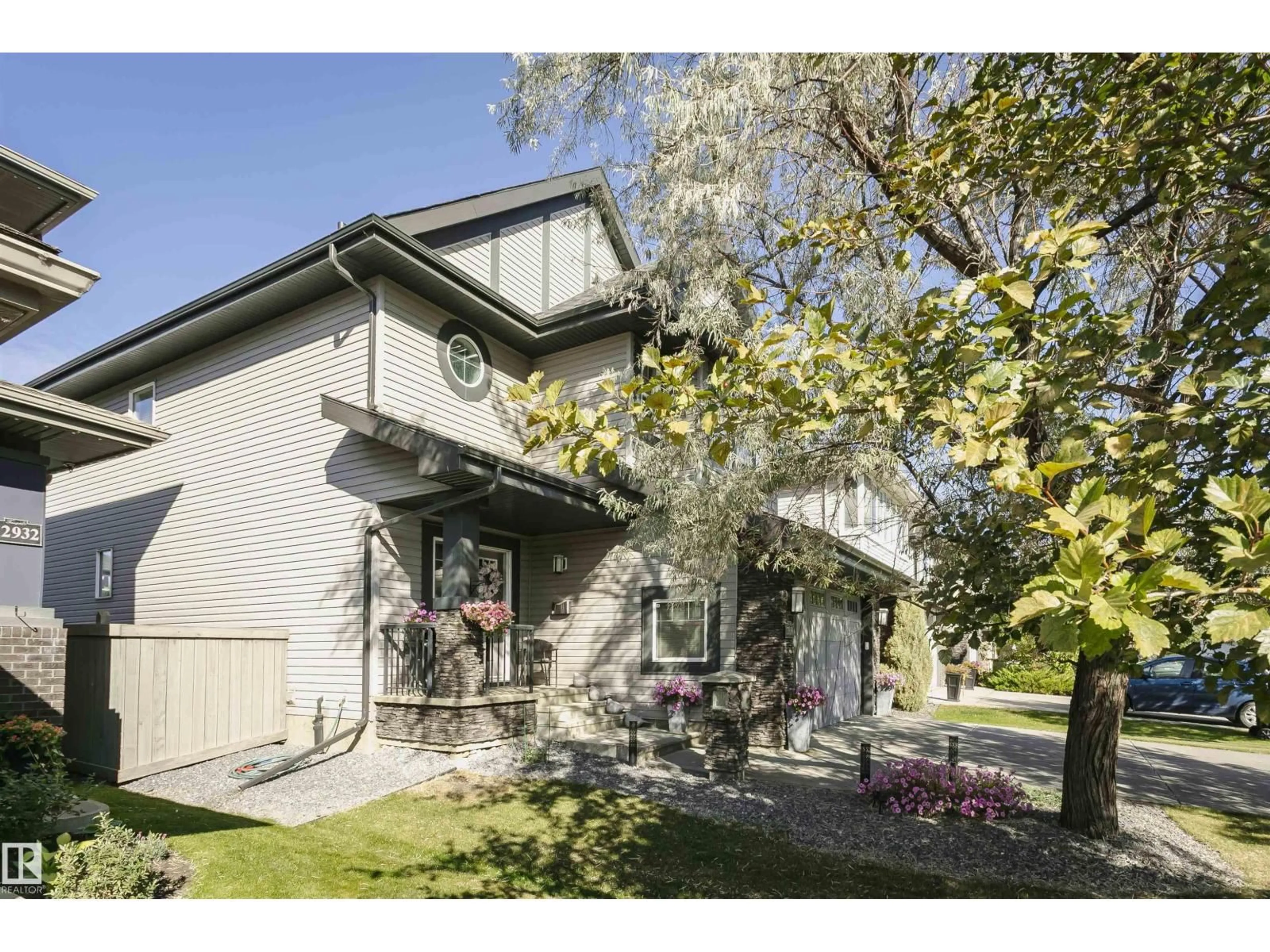 A pic from outside/outdoor area/front of a property/back of a property/a pic from drone, street for NW - 12936 201 ST, Edmonton Alberta T5S0E4