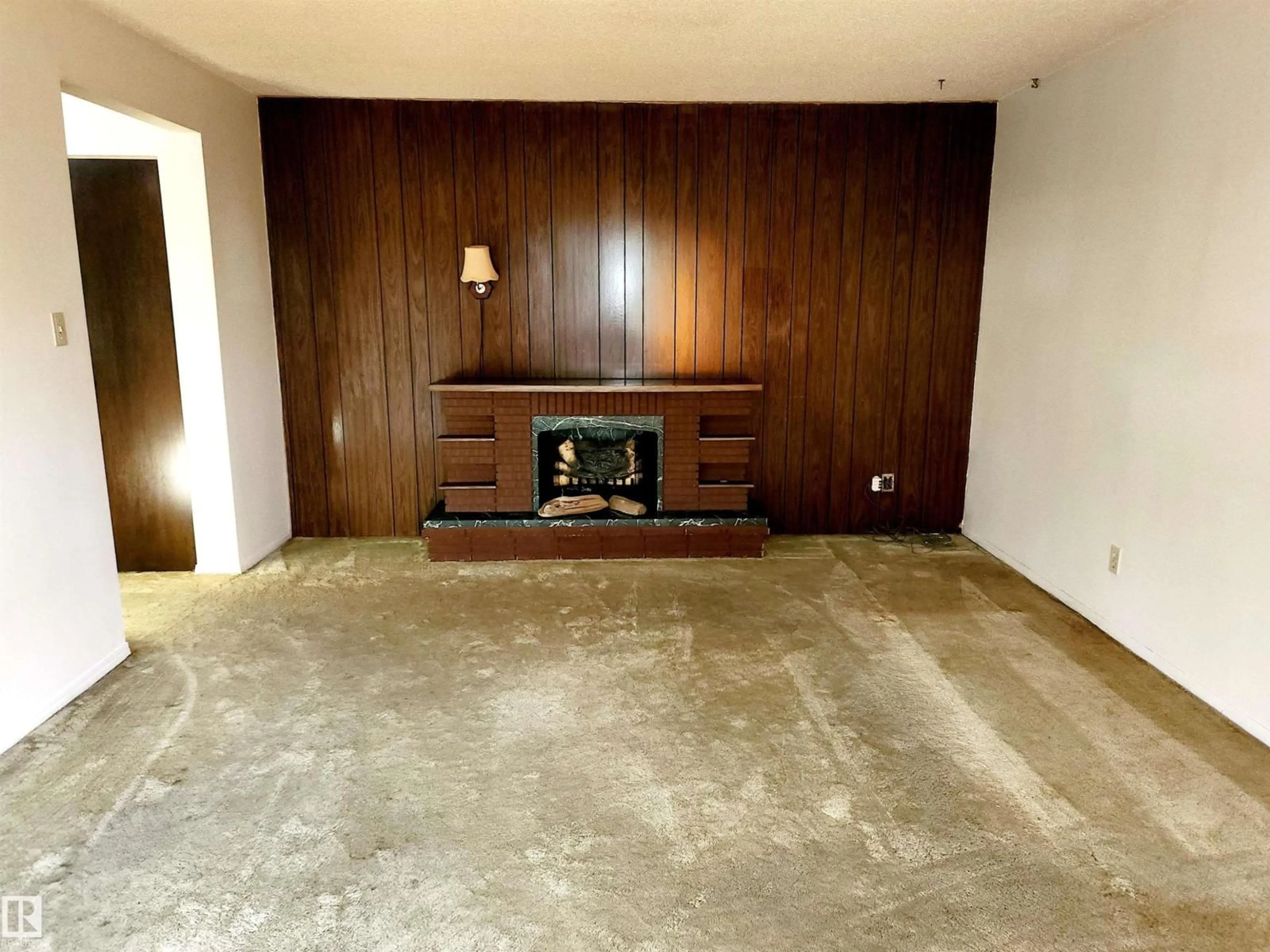 A pic of a room for #305 - 11907 81 ST, Edmonton Alberta T5B2S7