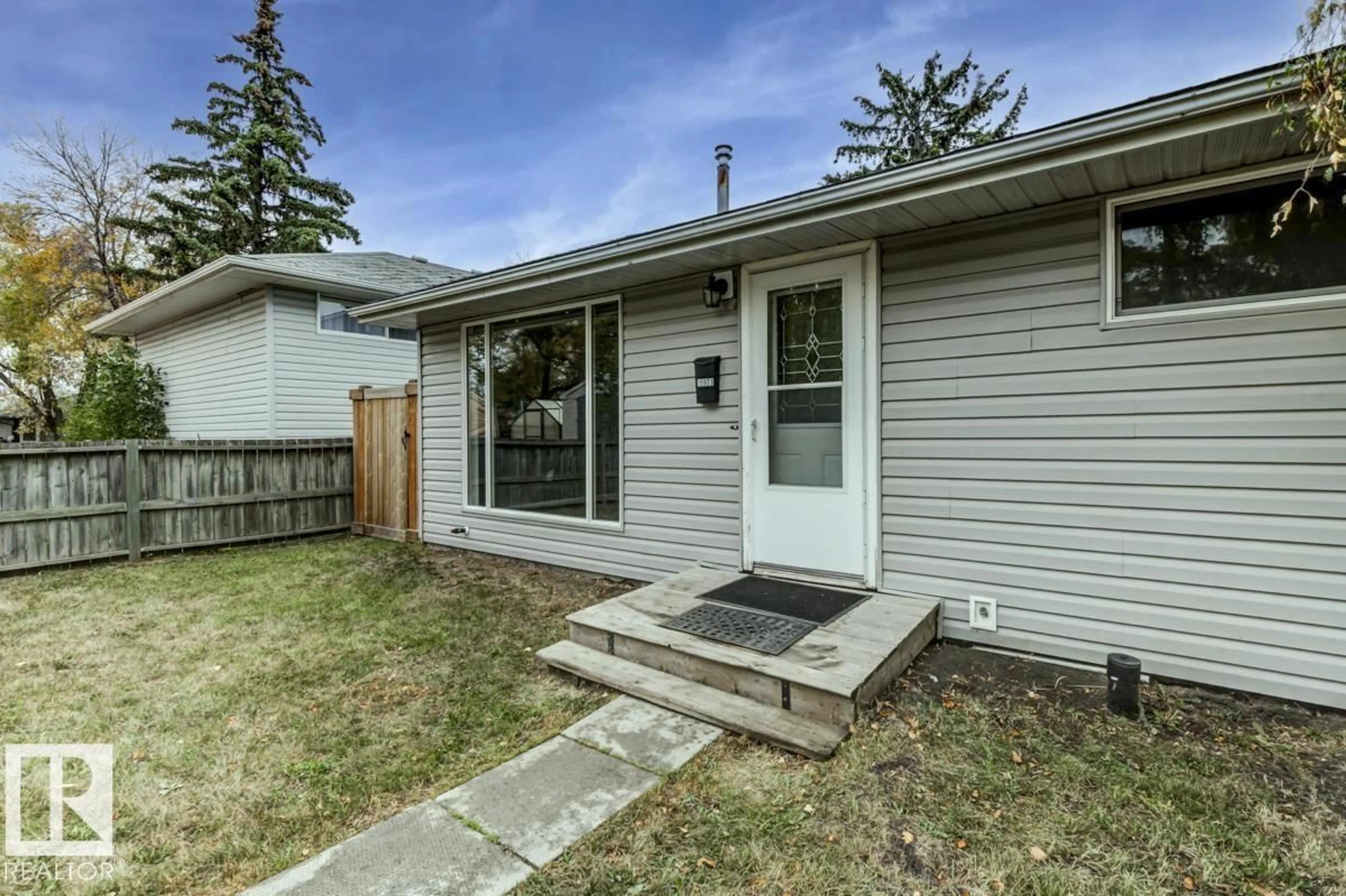 Unknown for NW - 10971 159 ST, Edmonton Alberta T5P3B9