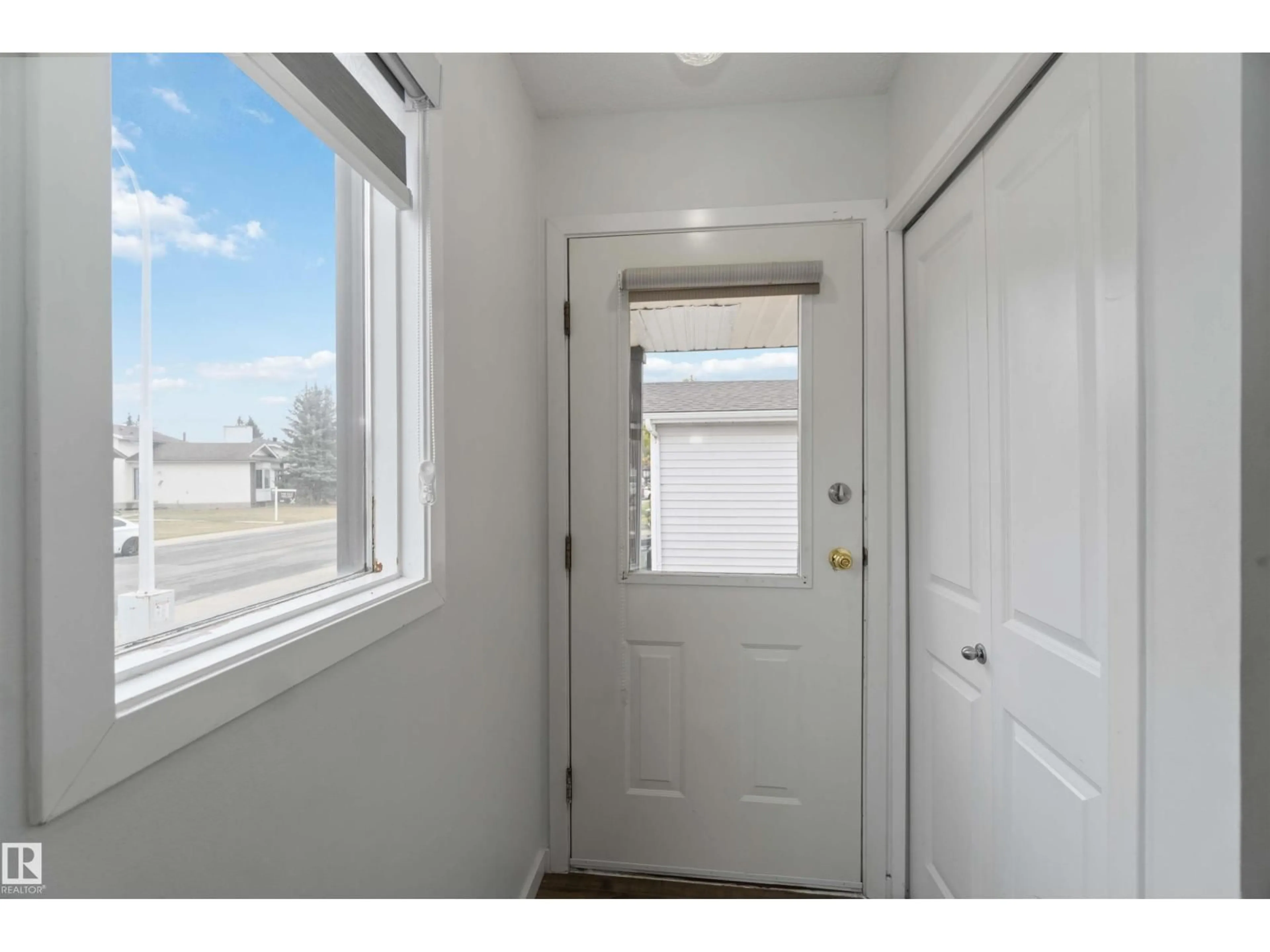 Indoor entryway for 9339 175 AV, Edmonton Alberta T5Z2C7