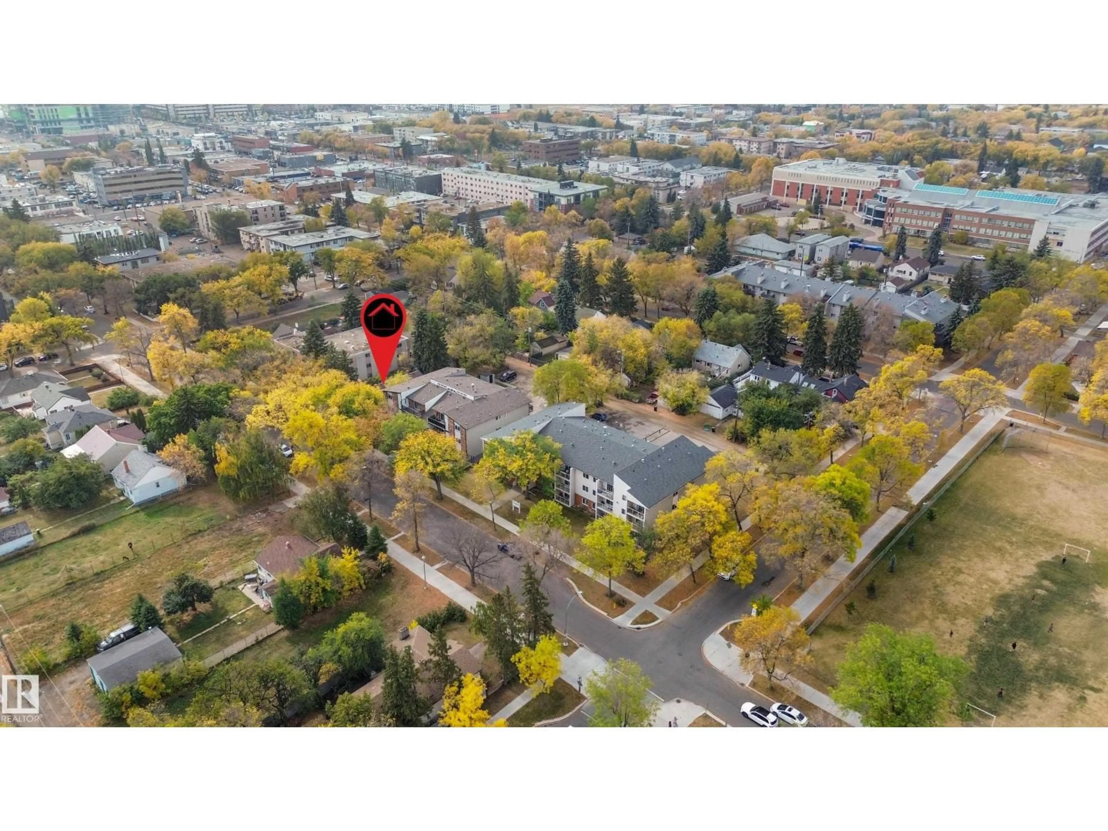 A pic from outside/outdoor area/front of a property/back of a property/a pic from drone, unknown for NW - 10822 107 ST, Edmonton Alberta T5H2Z3