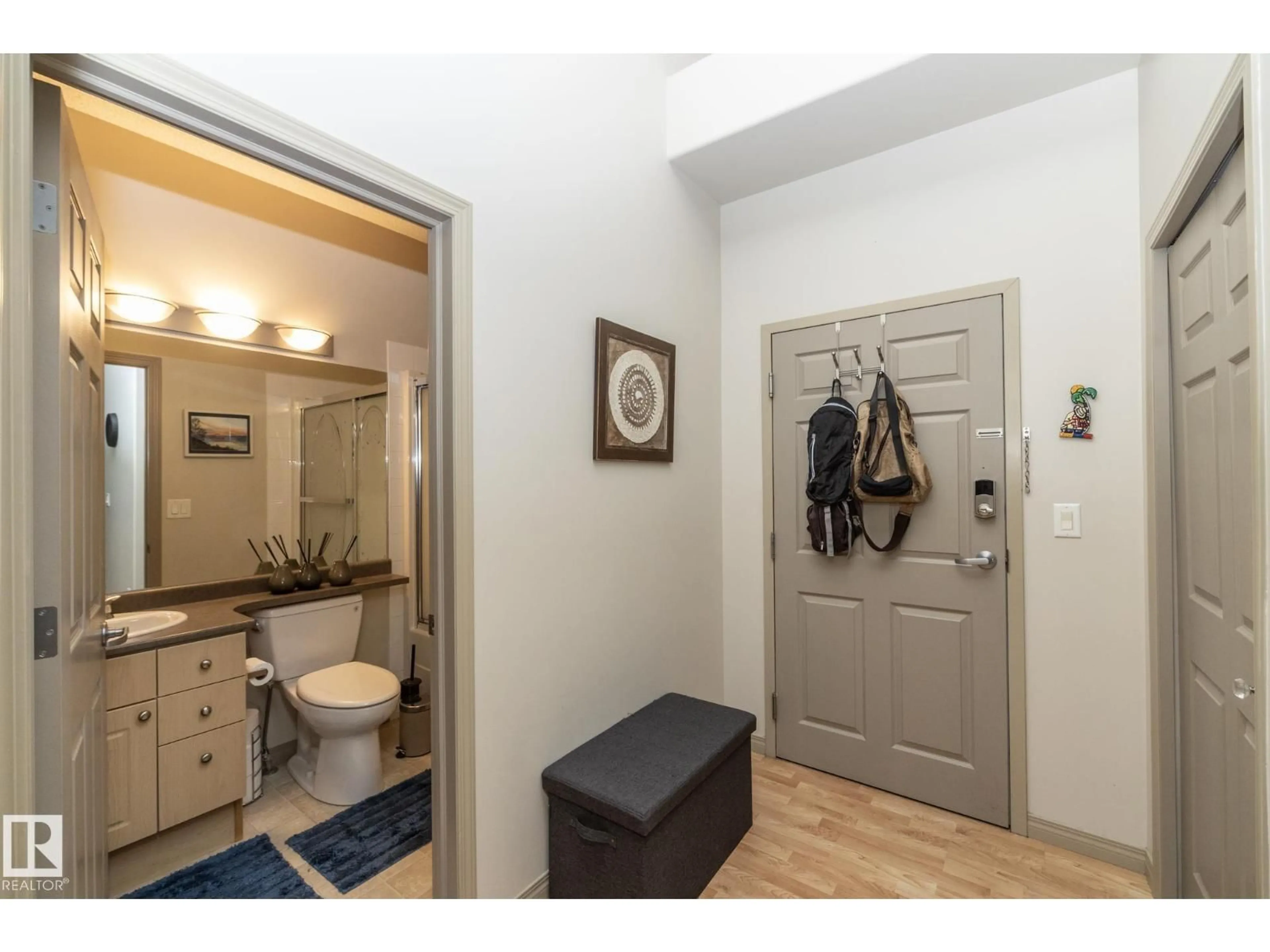 Indoor entryway for #407 - 5280 TERWILLEGAR BV, Edmonton Alberta T6R3T9