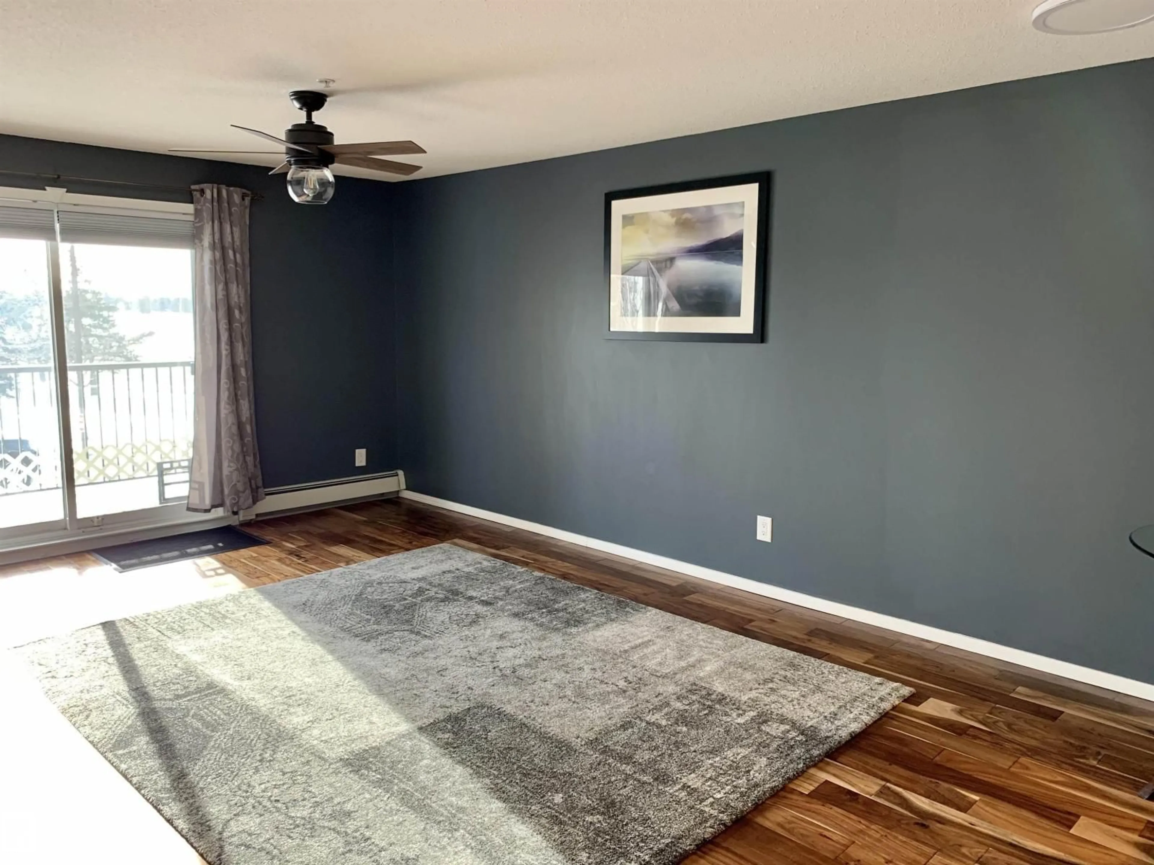 A pic of a room for 230 592 HOOKE RD NW, Edmonton Alberta T5A5H2