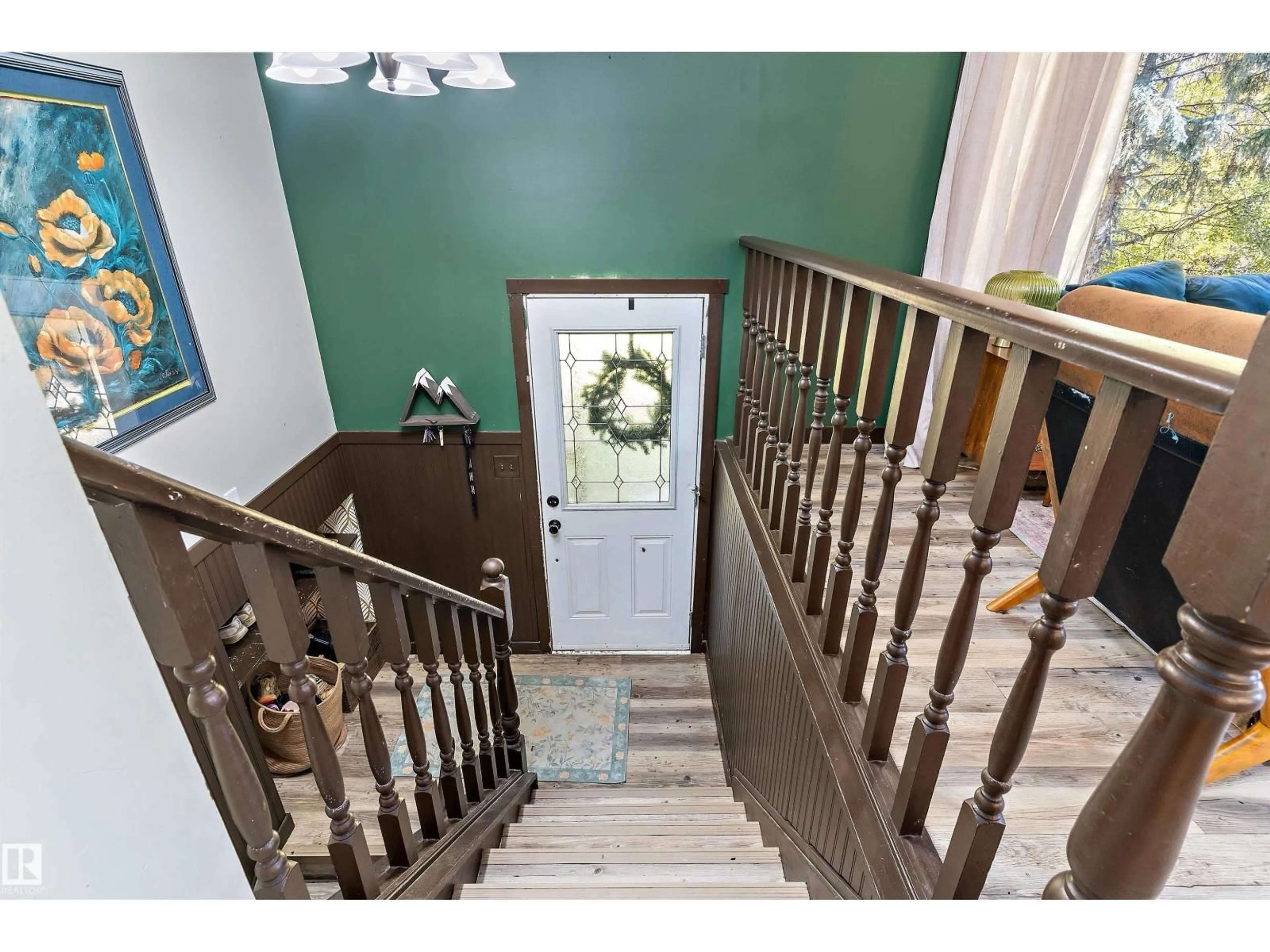 Indoor foyer for 20 53322 RGE RD 25 RD, Rural Parkland County Alberta T7Y0E1