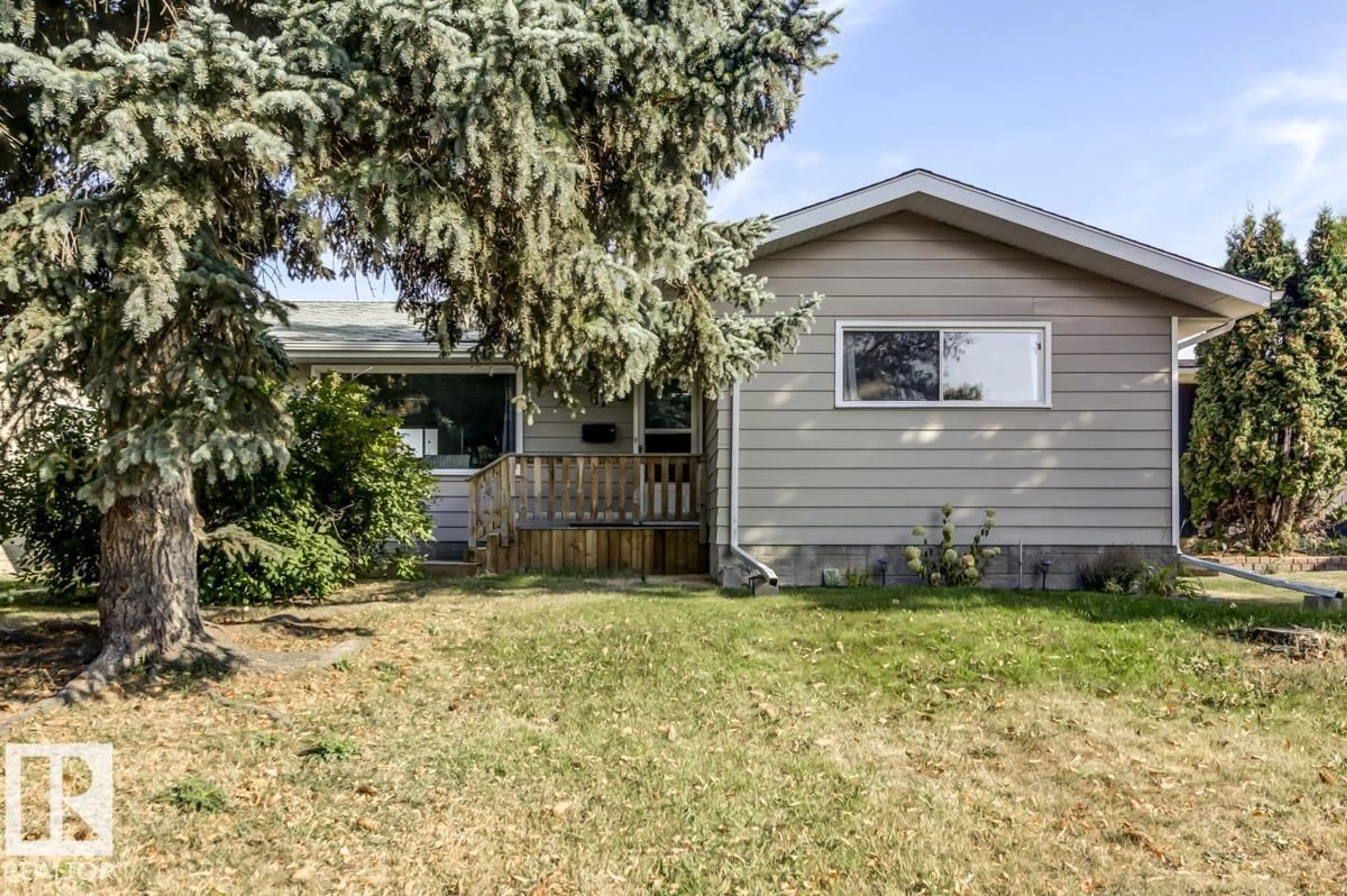 Home with vinyl exterior material, street for 67 CORINTHIA DR, Leduc Alberta T9E4K8