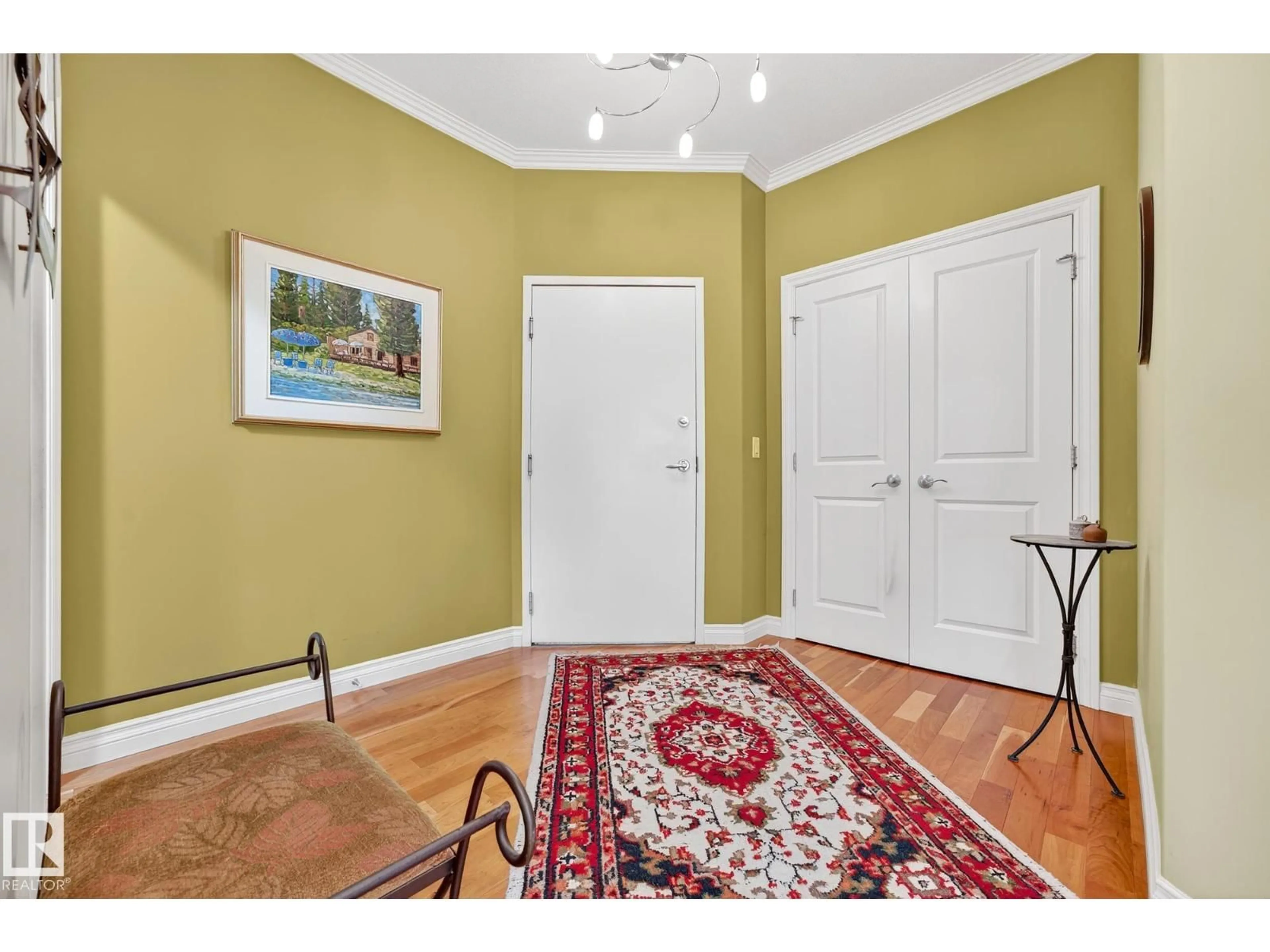 Indoor entryway for #406 - 14205 96 AV, Edmonton Alberta T5N0C2