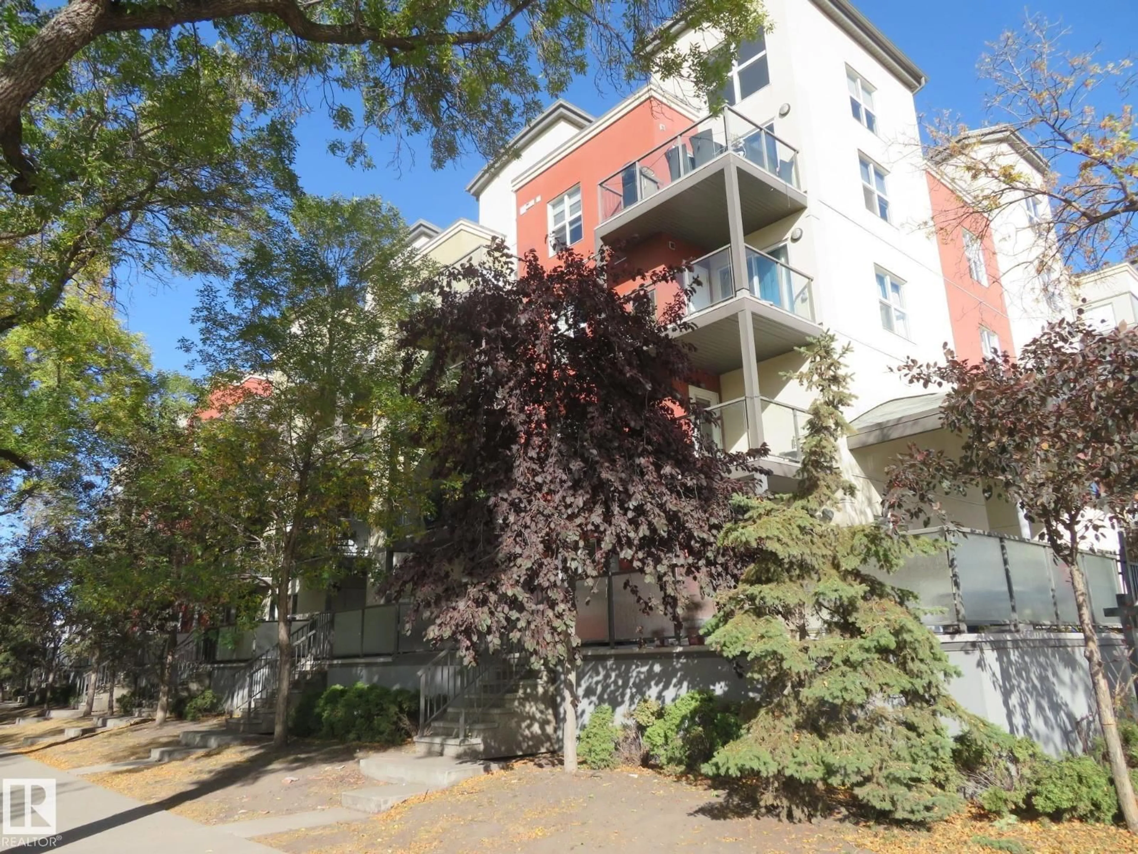 Patio, street for #107 - 10118 106 AV, Edmonton Alberta T5H0B8