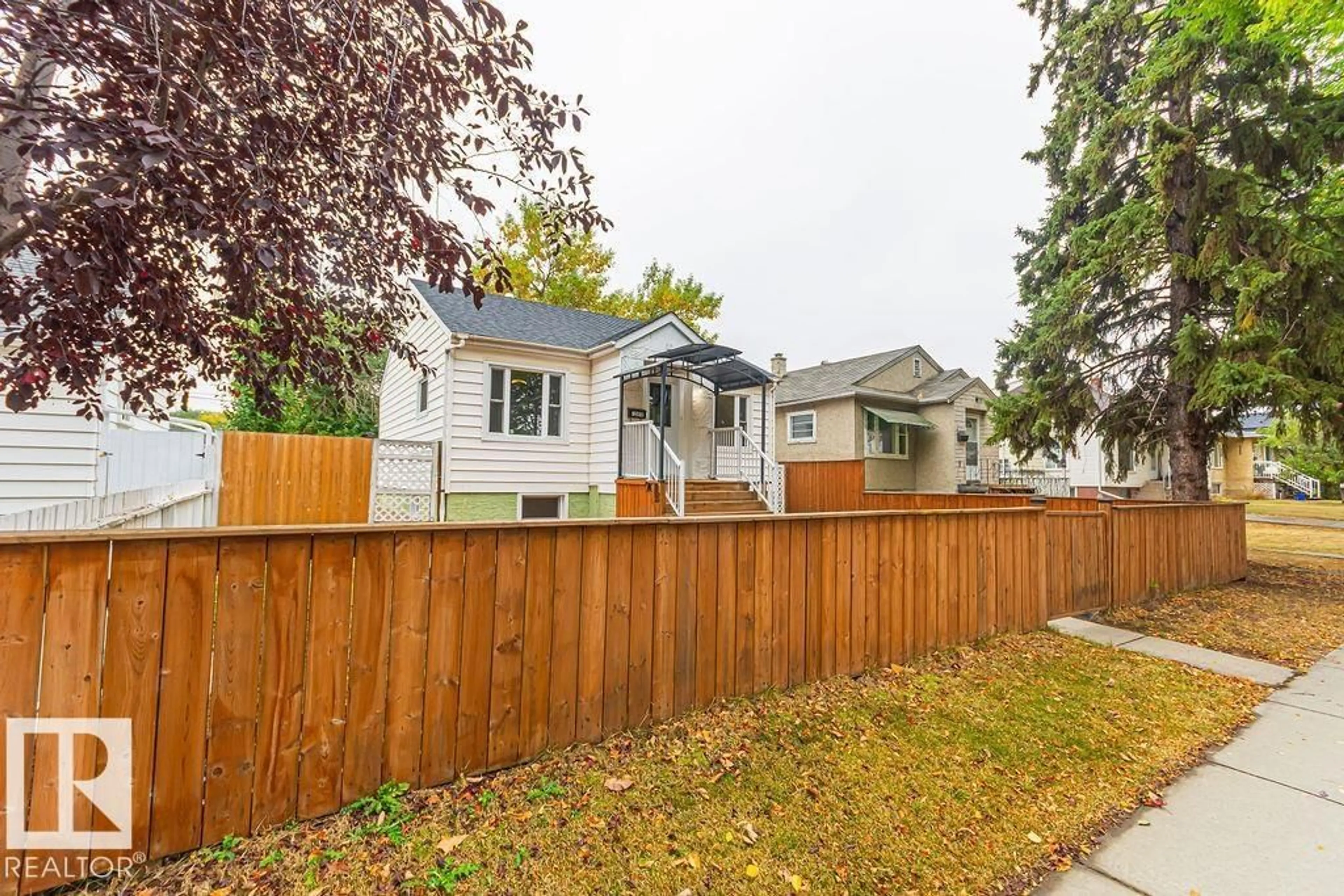 Unknown for 12410 90 ST, Edmonton Alberta T5B3Z8