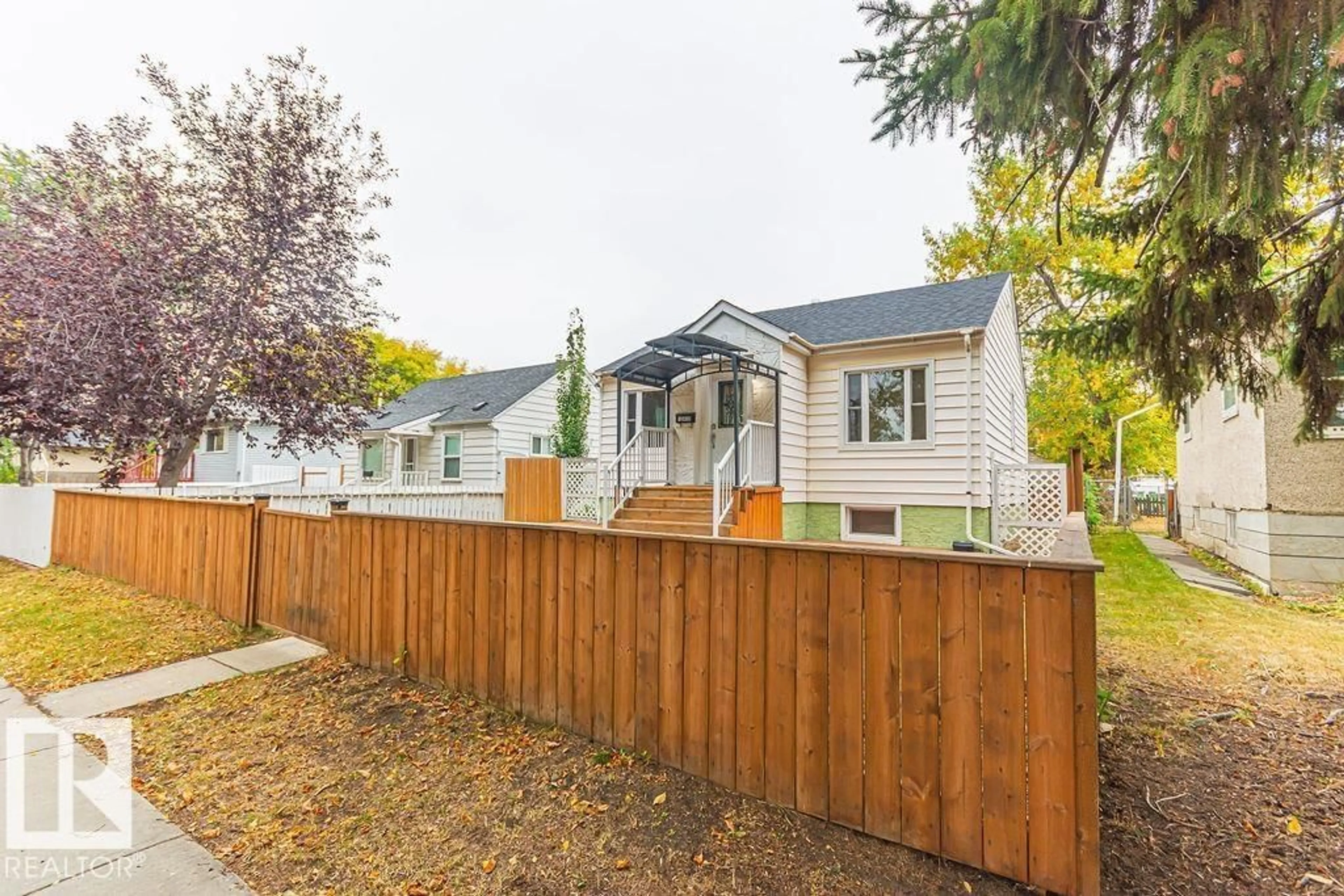 Unknown for 12410 90 ST, Edmonton Alberta T5B3Z8