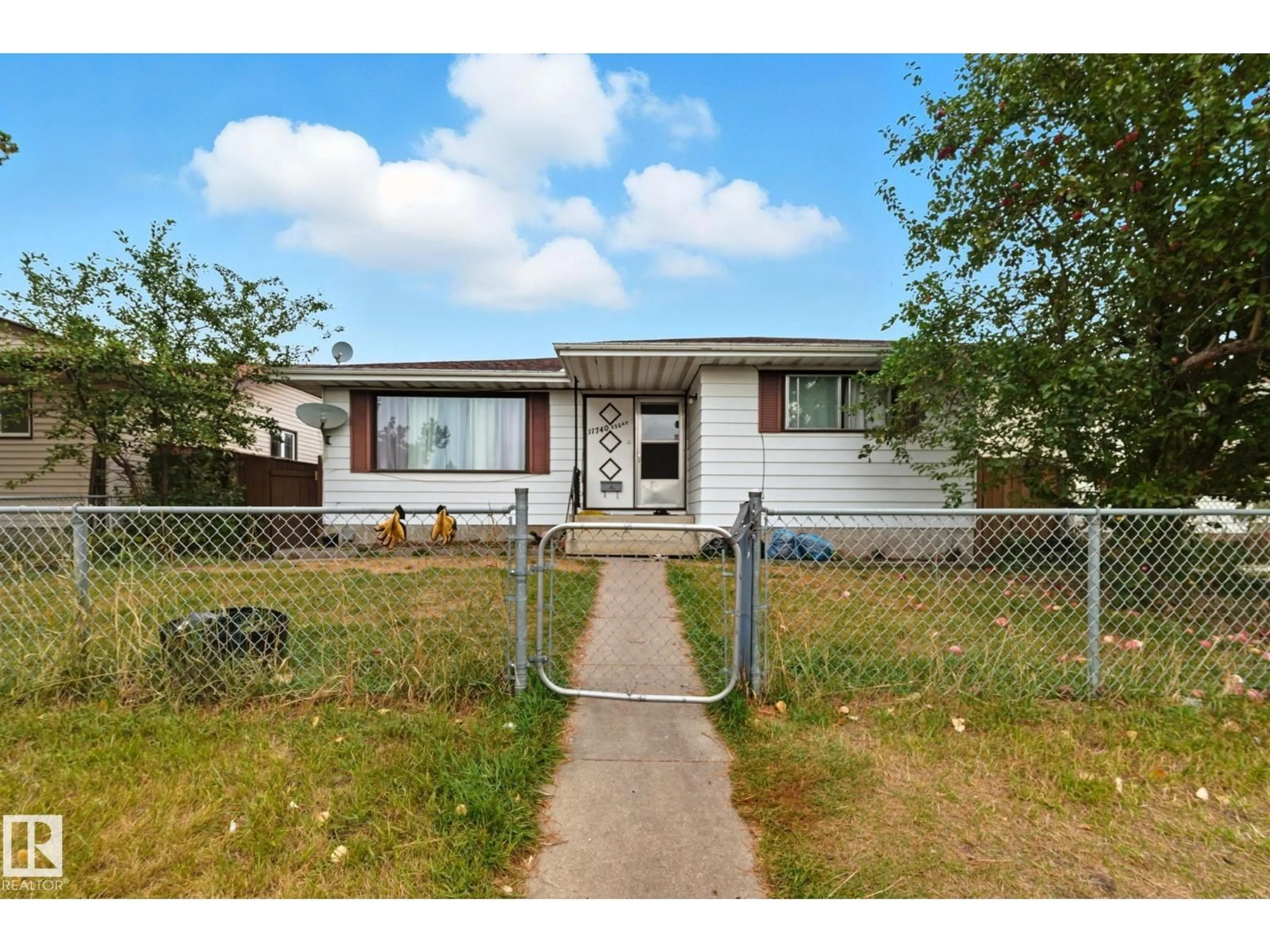 Unknown for 11740 152 AV NW, Edmonton Alberta T5X1S8