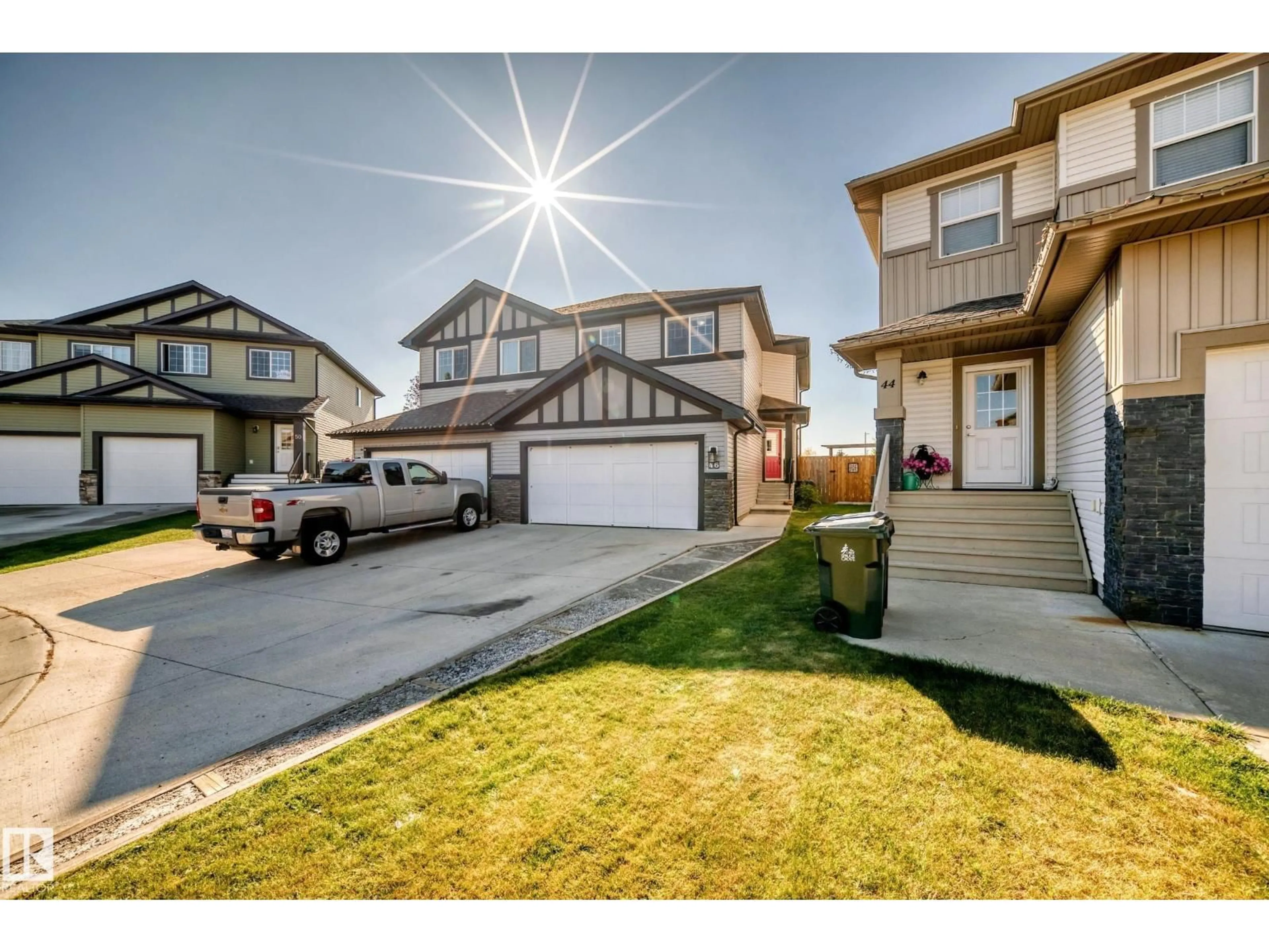 A pic from outside/outdoor area/front of a property/back of a property/a pic from drone, street for 46 HARTWICK MR, Spruce Grove Alberta T7X0L8
