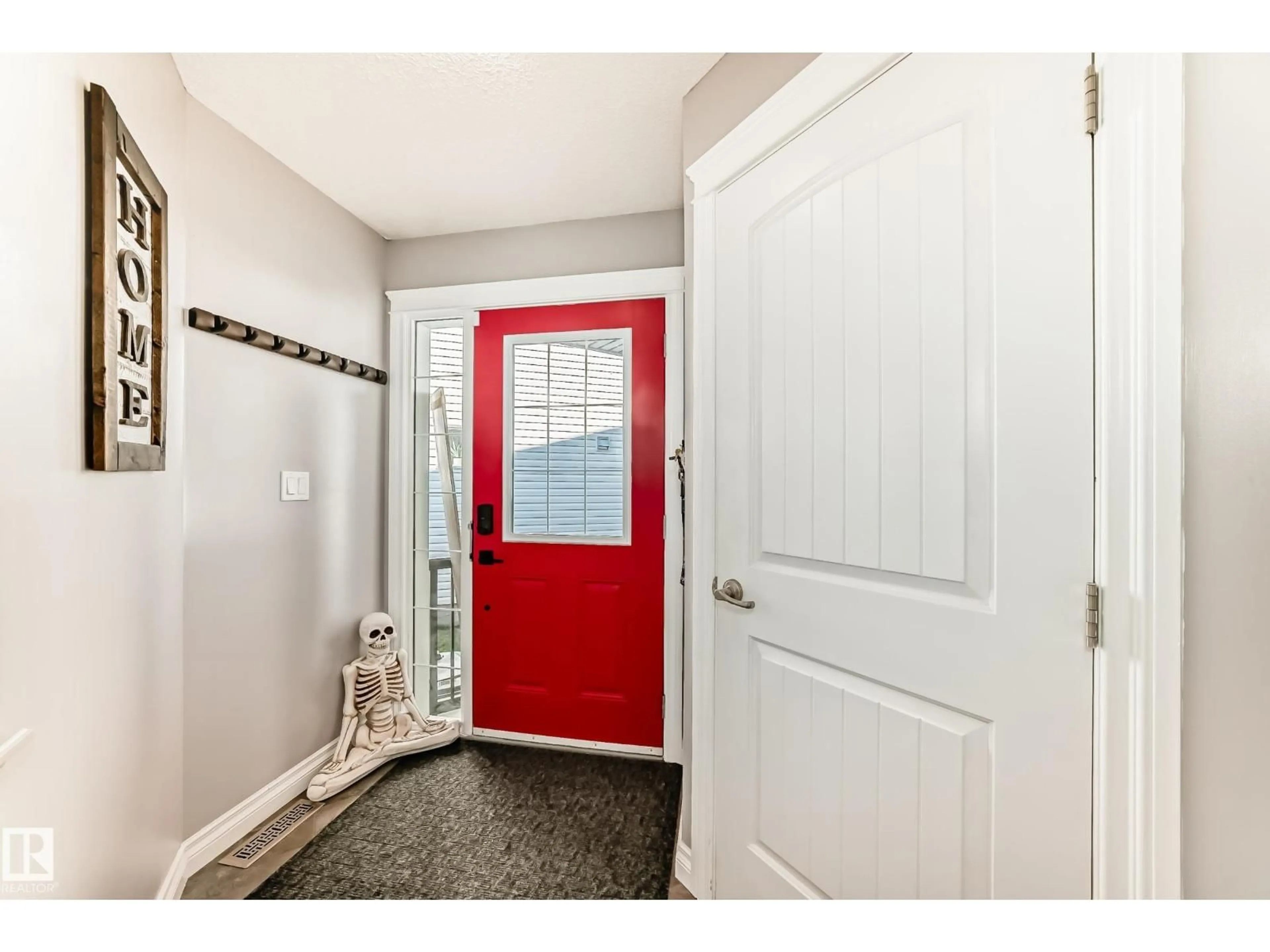 Indoor entryway for 46 HARTWICK MR, Spruce Grove Alberta T7X0L8