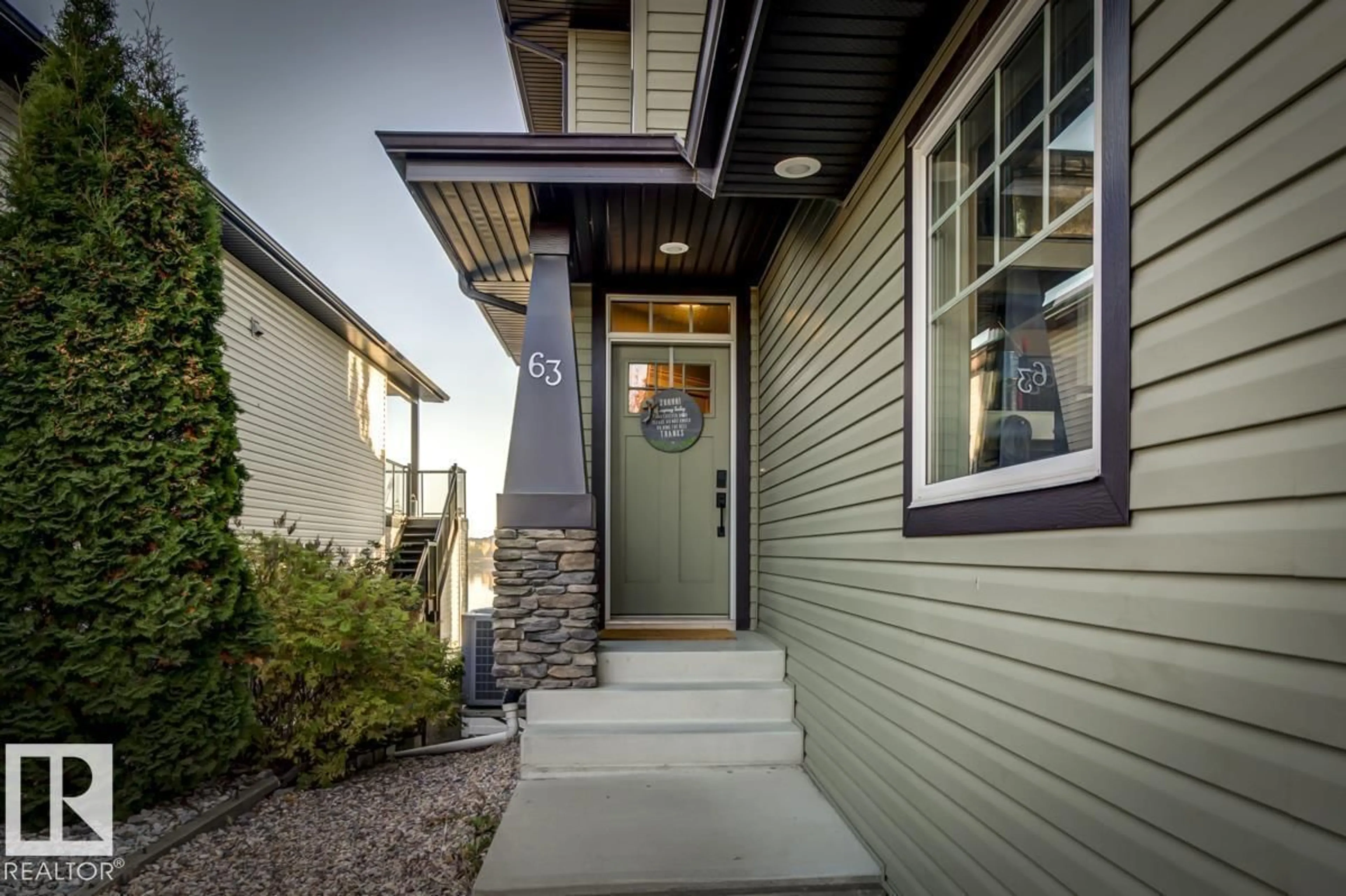 Indoor entryway for 63 LAKEWOOD BV, Beaumont Alberta T4X0B5
