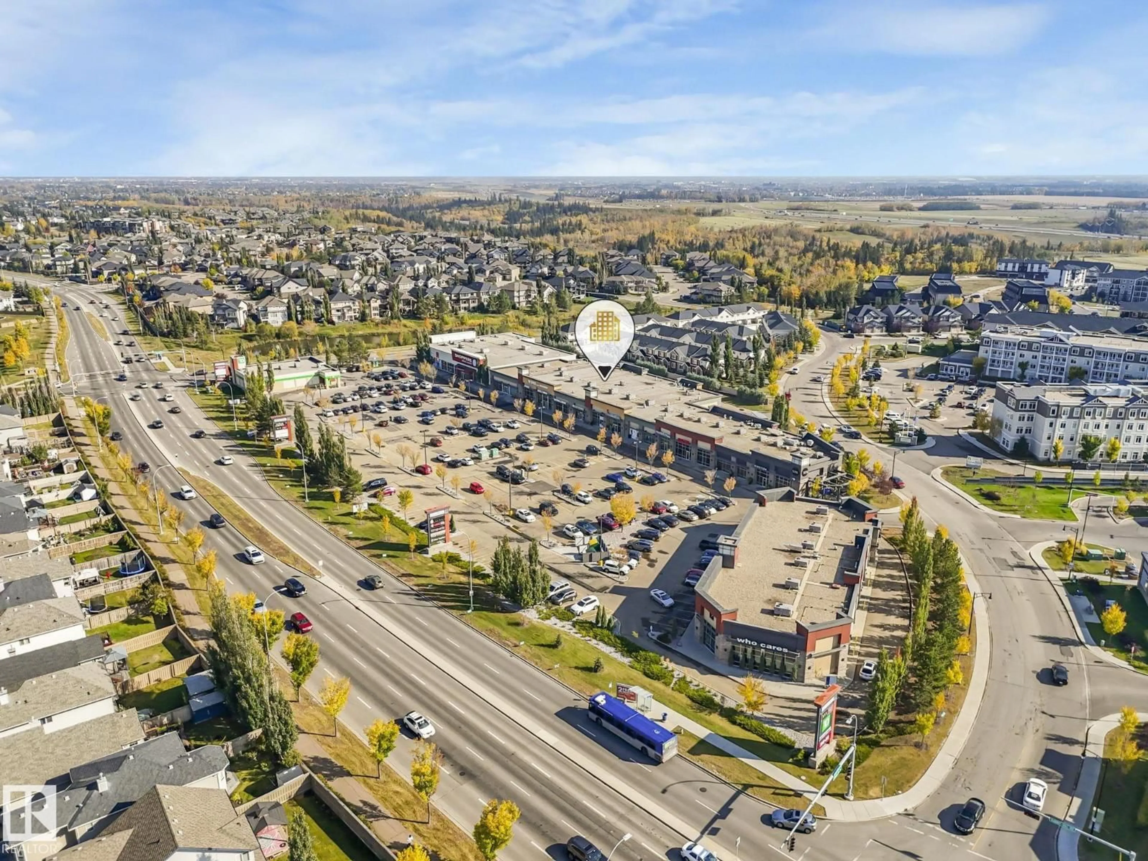 A pic from outside/outdoor area/front of a property/back of a property/a pic from drone, street for 7327 - 7228 TERWILLEGAR DR, Edmonton Alberta T6R0L8