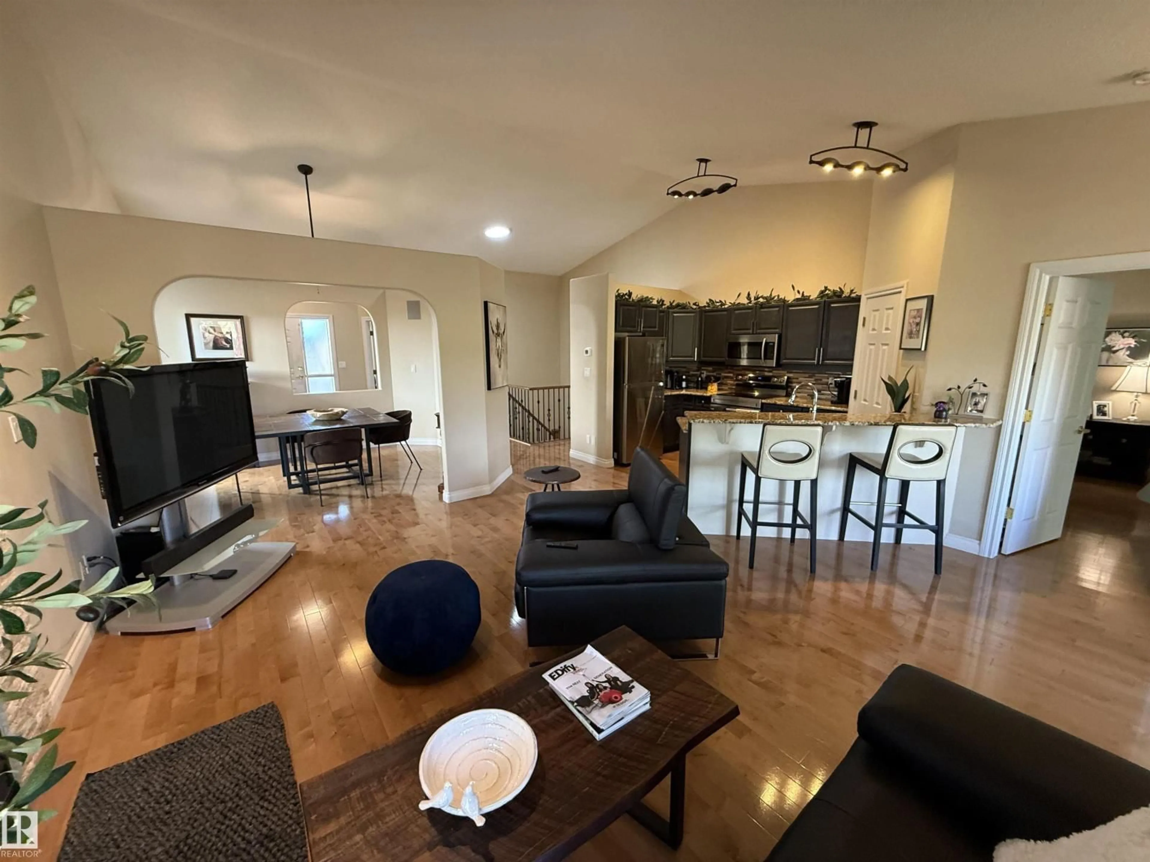 Living room with furniture, unknown for #3 - 925 PICARD DR, Edmonton Alberta T5T6H3