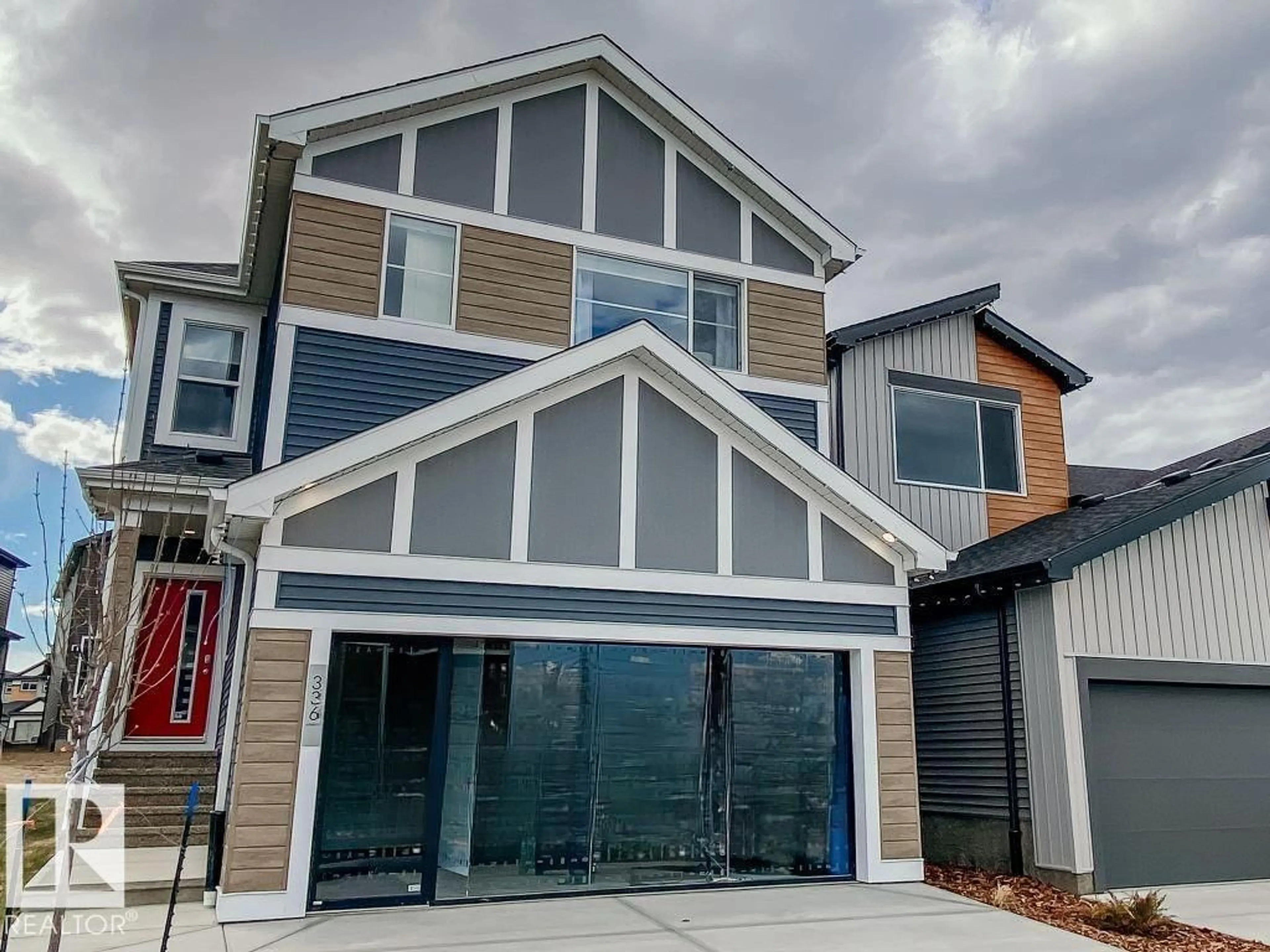 Home with vinyl exterior material, unknown for 7111 50A AV, Beaumont Alberta T4X3G5