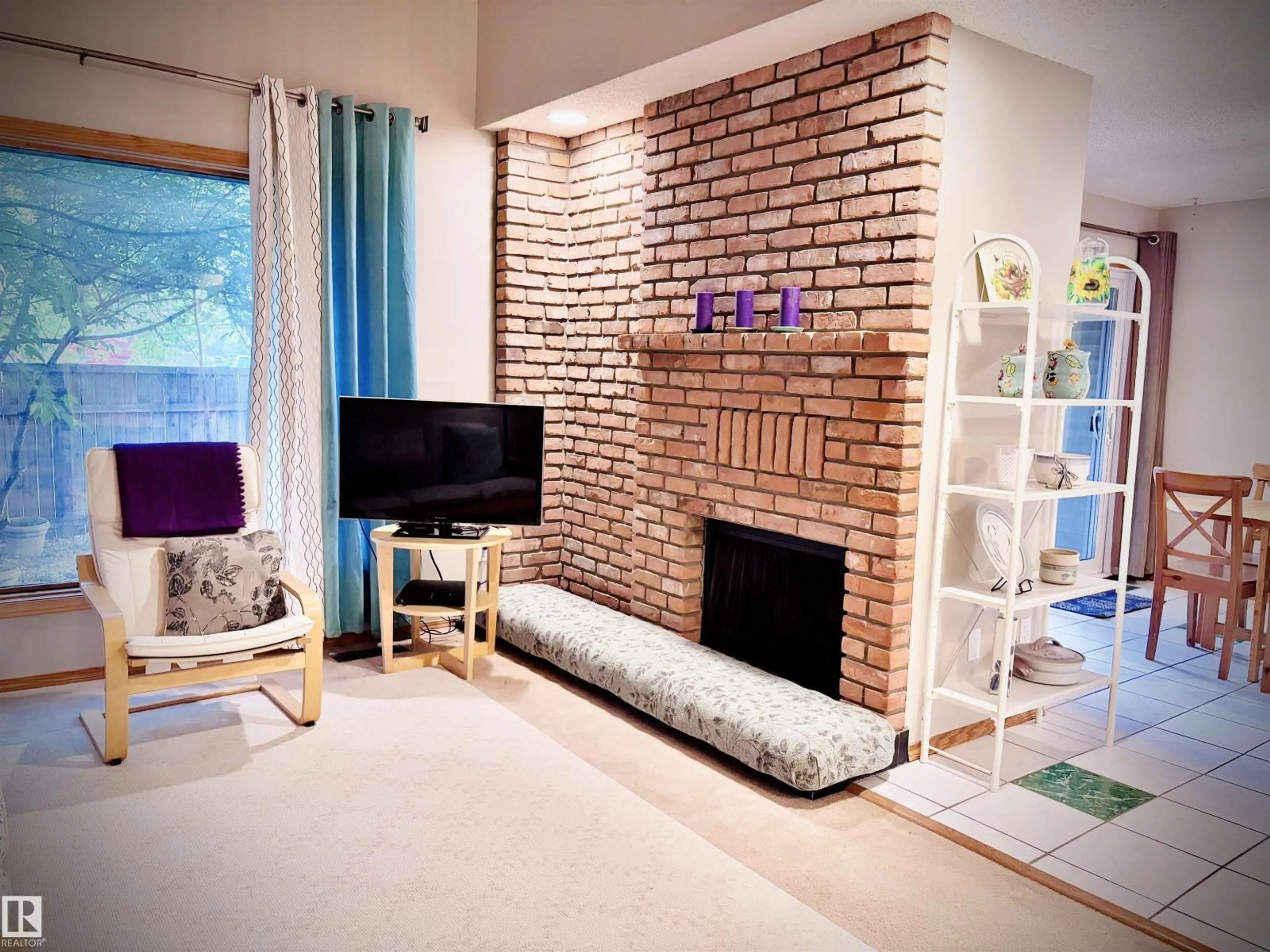 Living room with furniture, unknown for 3557 MILL WOODS RD, Edmonton Alberta T6L5M1