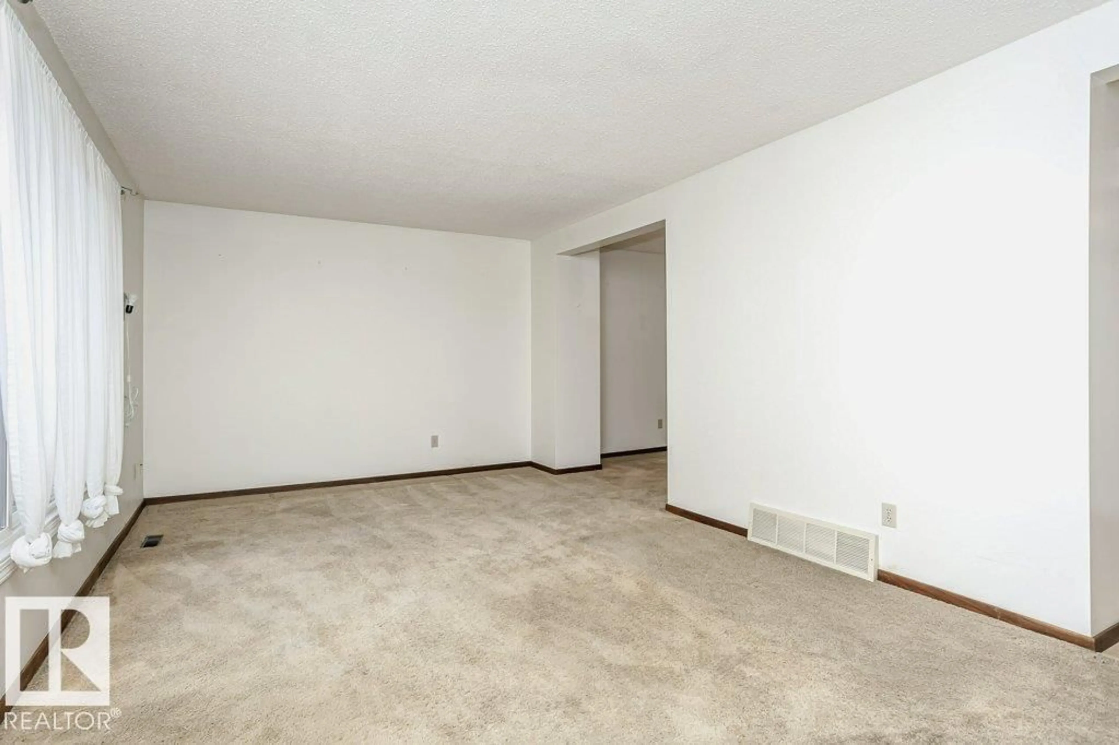 A pic of a room for NW - 18476 62B AV, Edmonton Alberta T5T2N7
