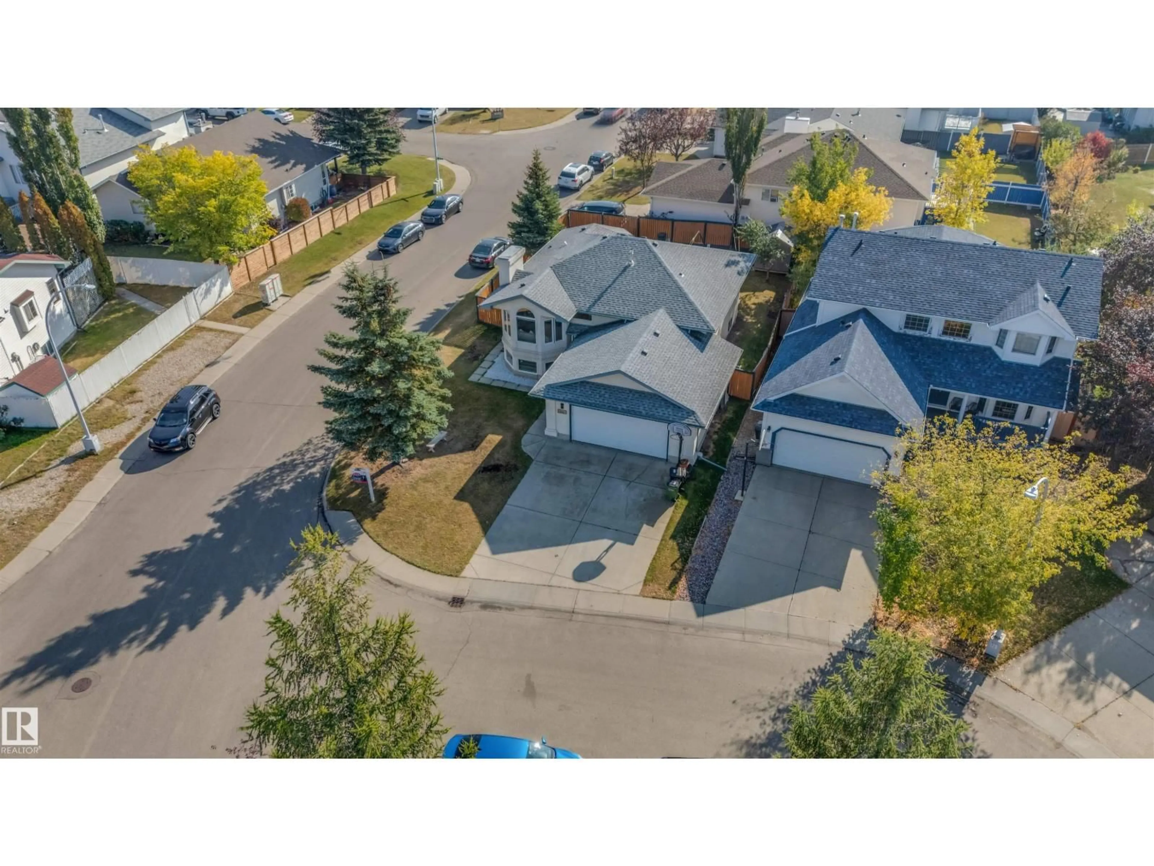 A pic from outside/outdoor area/front of a property/back of a property/a pic from drone, street for NW - 4408 28 ST, Edmonton Alberta T6T1K2