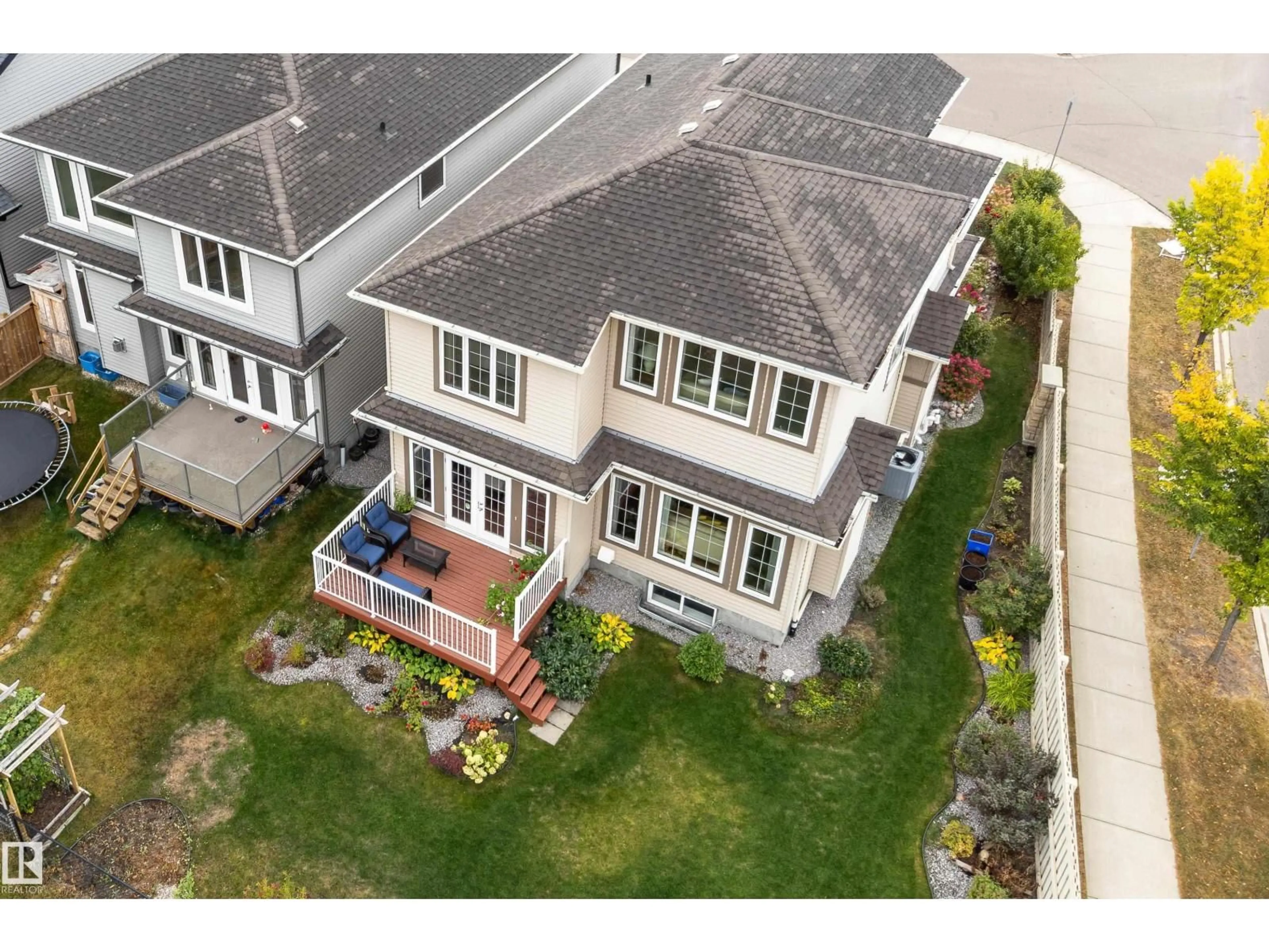 A pic from outside/outdoor area/front of a property/back of a property/a pic from drone, unknown for 2504 AMERONGEN CR, Edmonton Alberta T6W3C2