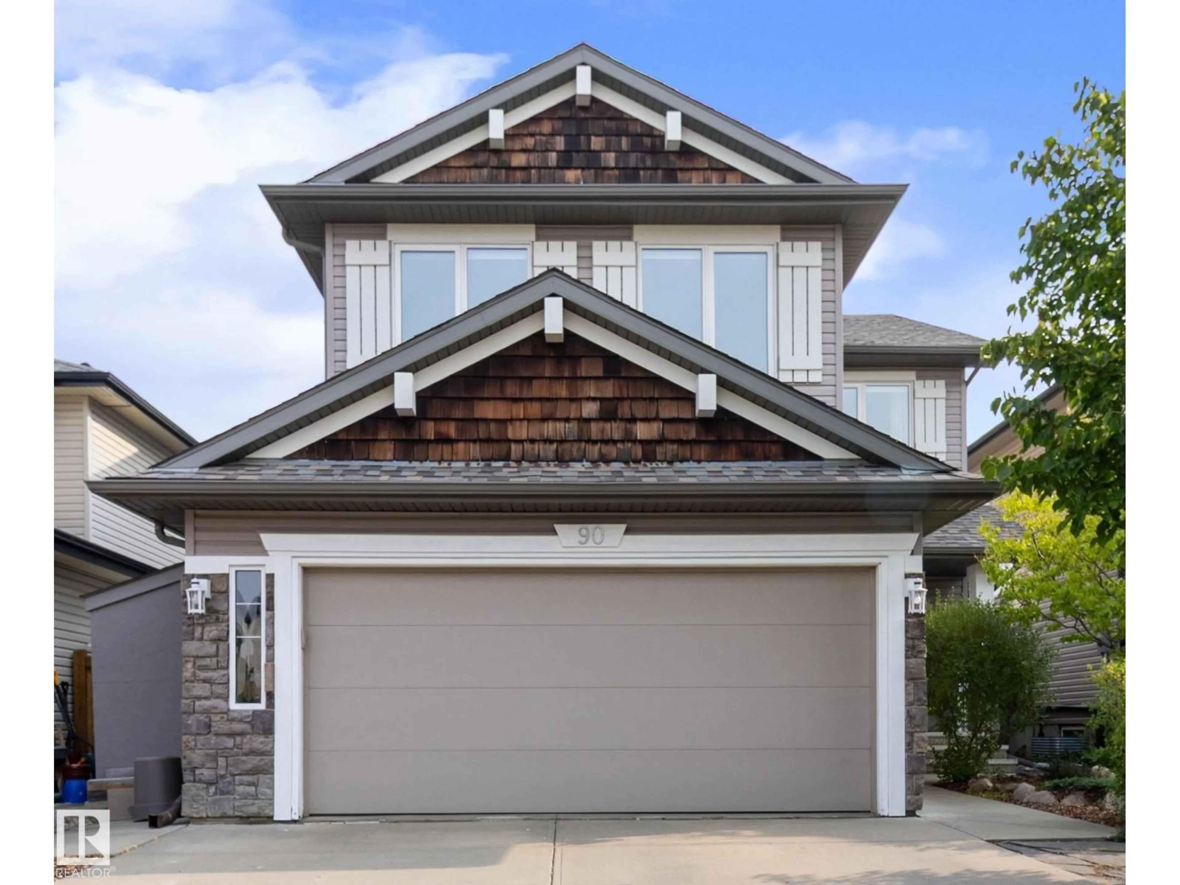 Home with vinyl exterior material, street for 90 CARLYLE CR, Sherwood Park Alberta T8H2T8