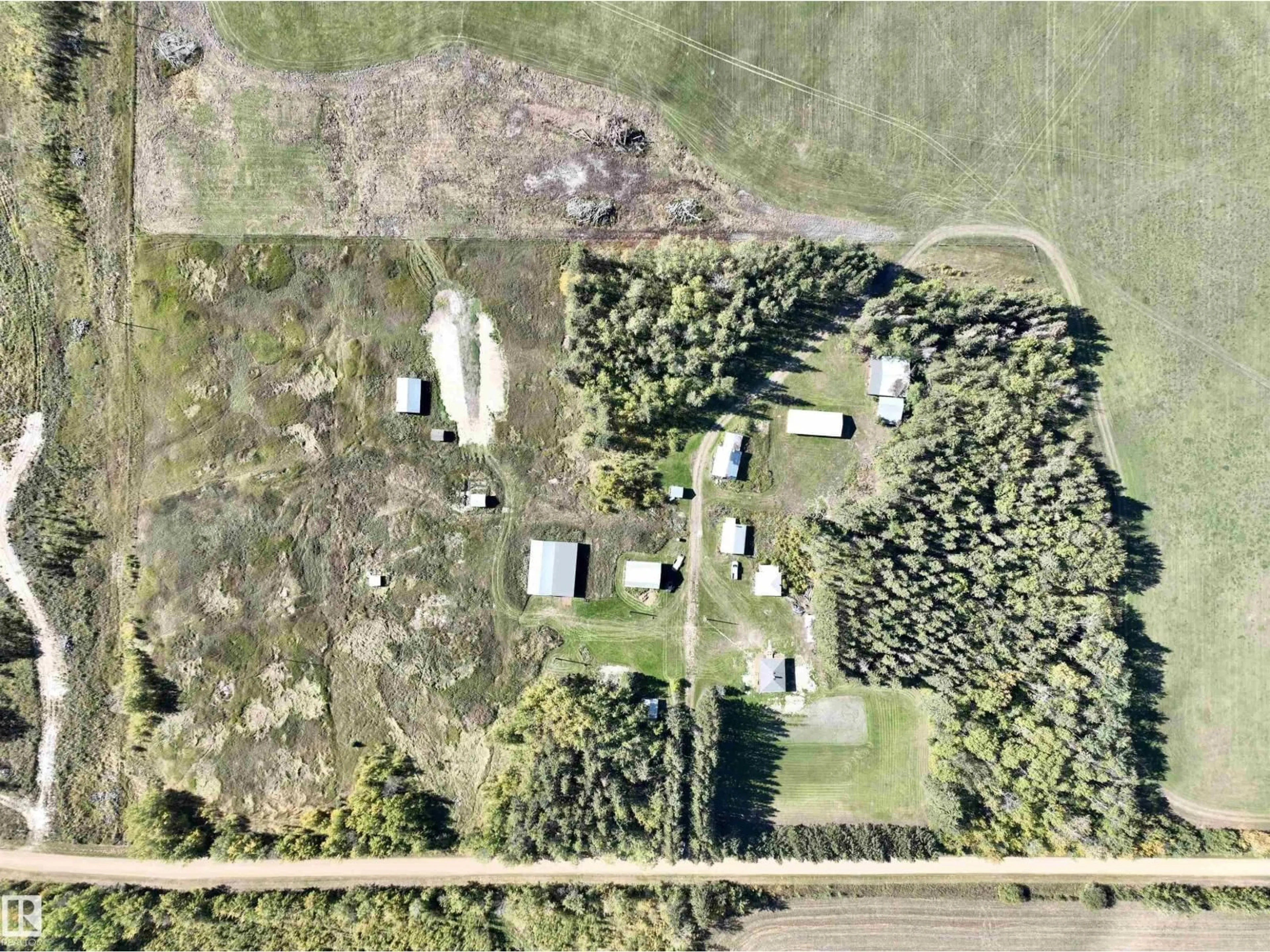 A pic from outside/outdoor area/front of a property/back of a property/a pic from drone, unknown for 60110 RR 140, Rural Smoky Lake County Alberta T0A3L0
