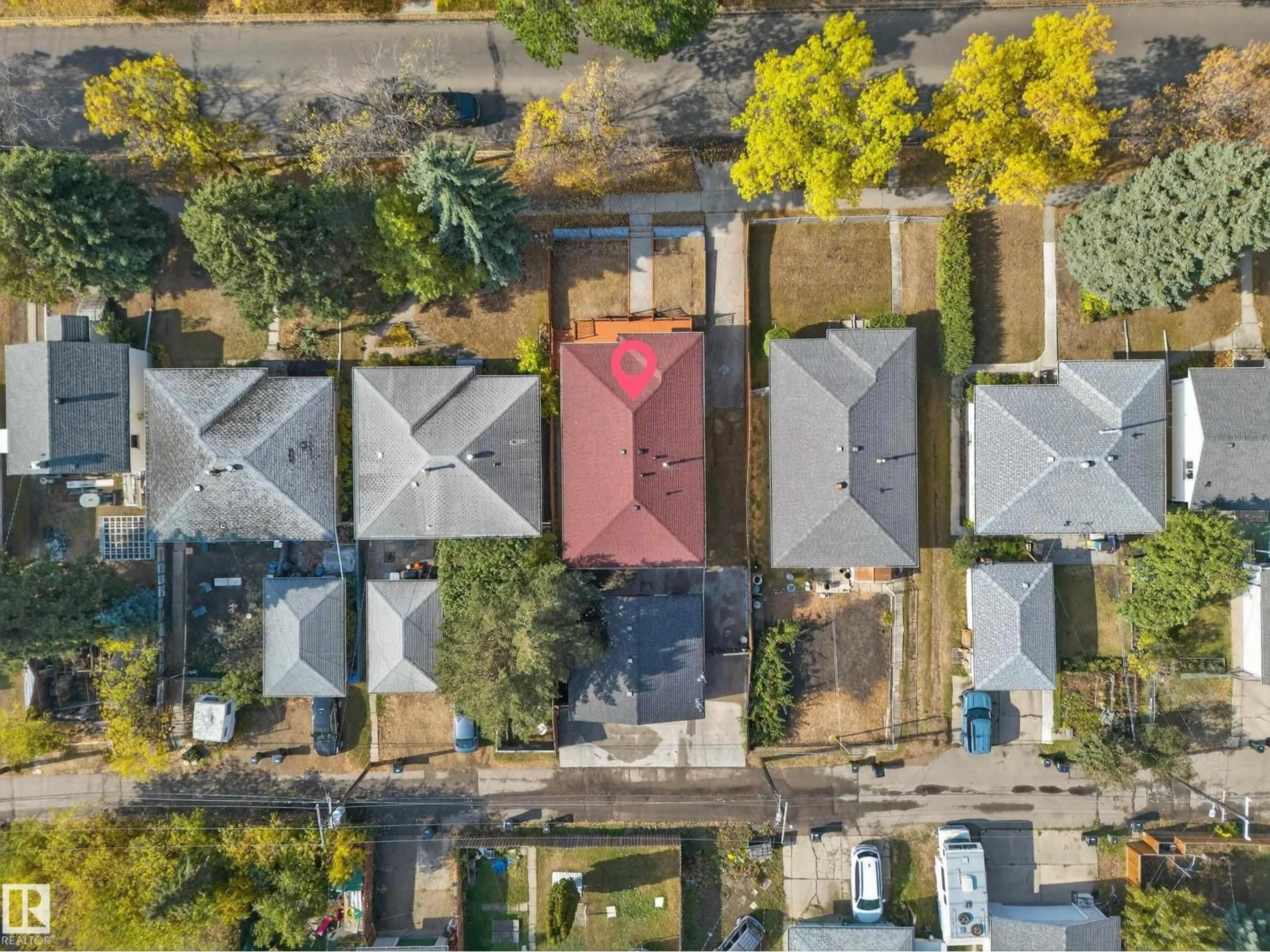 A pic from outside/outdoor area/front of a property/back of a property/a pic from drone, street for NW - 12919 113A ST, Edmonton Alberta T5E5B4