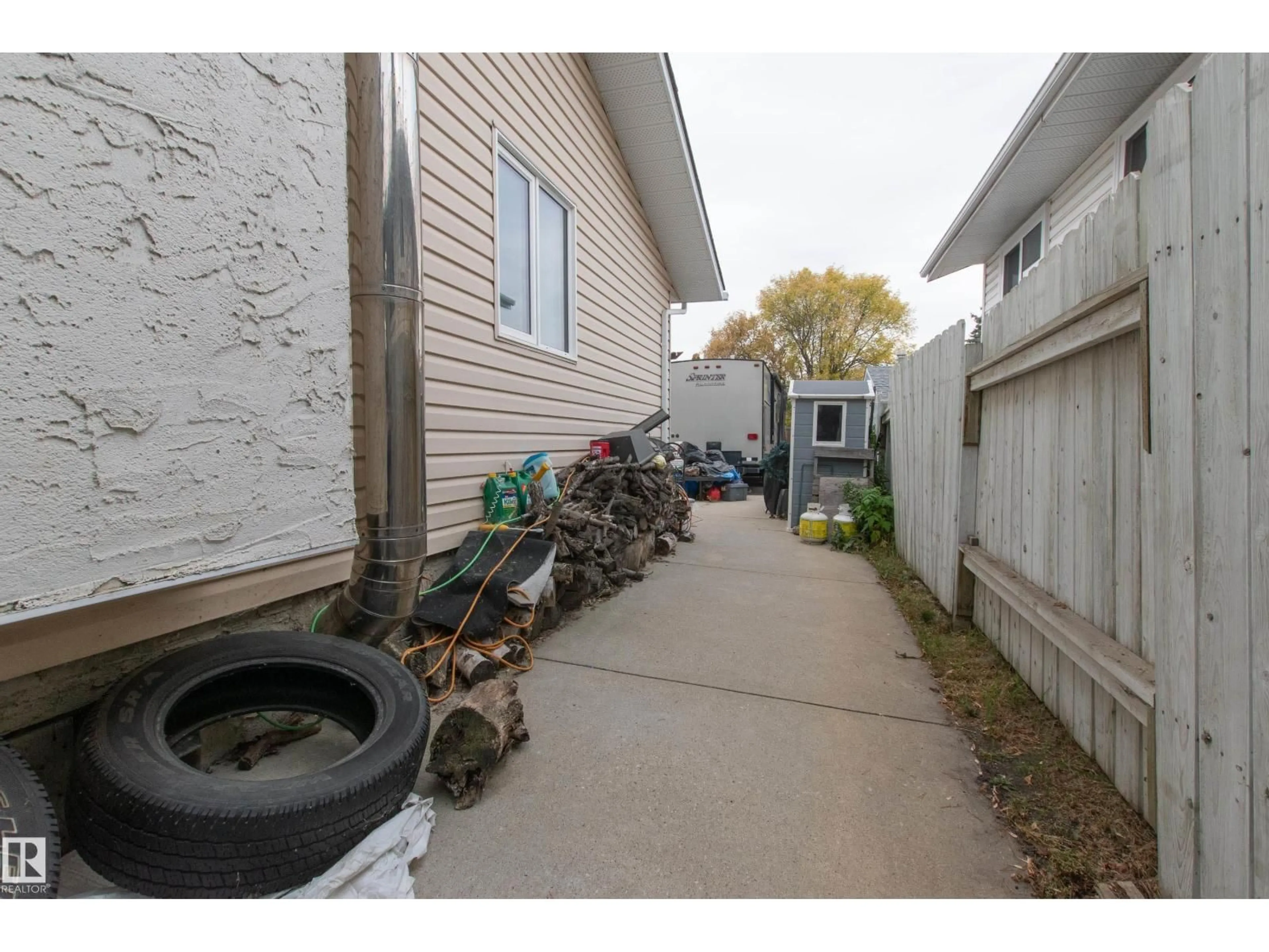 Unknown for 7 EKOTA CR, Edmonton Alberta T6K2J6