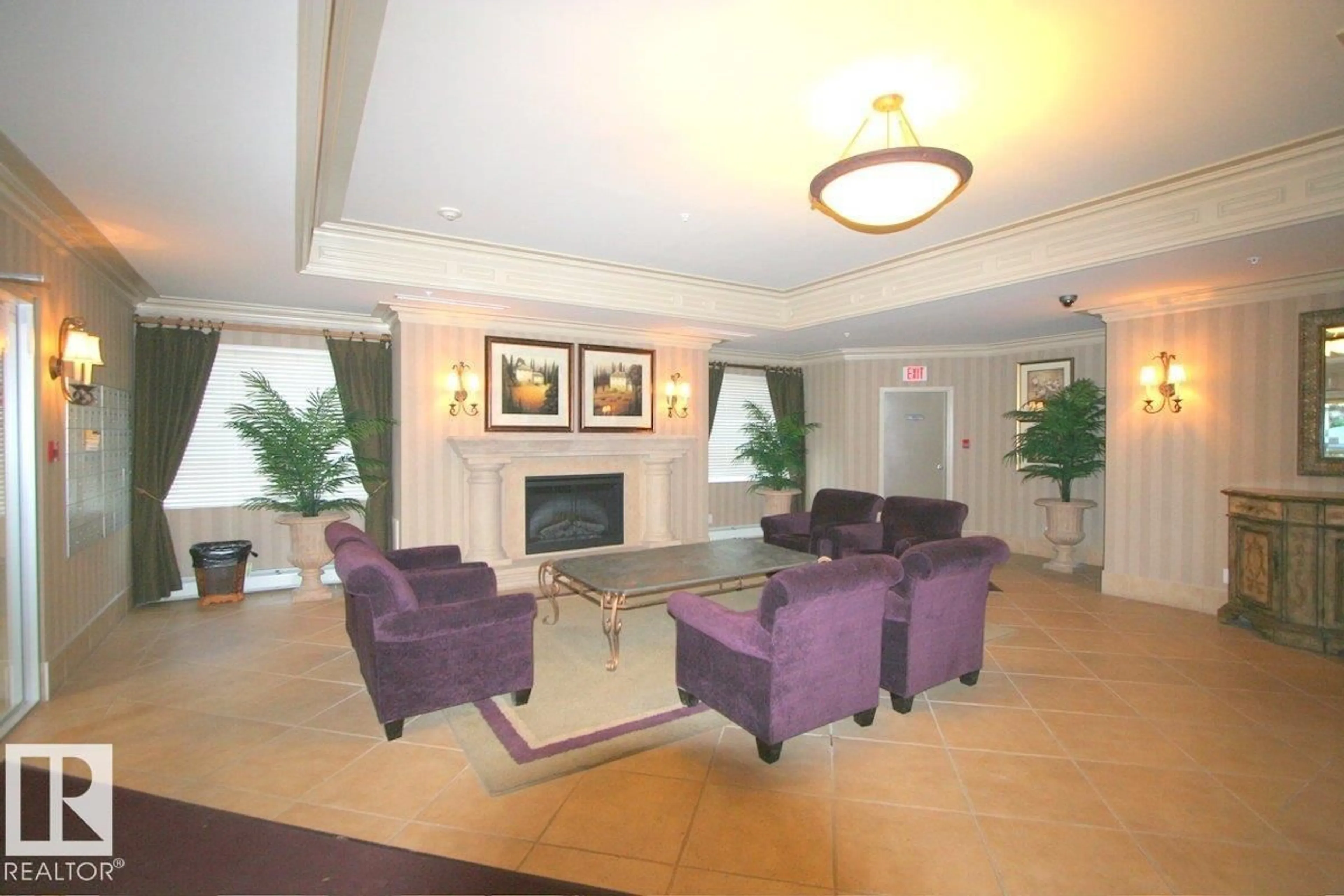 Lobby for #104 - 9707 105 ST, Edmonton Alberta T5K2Y4