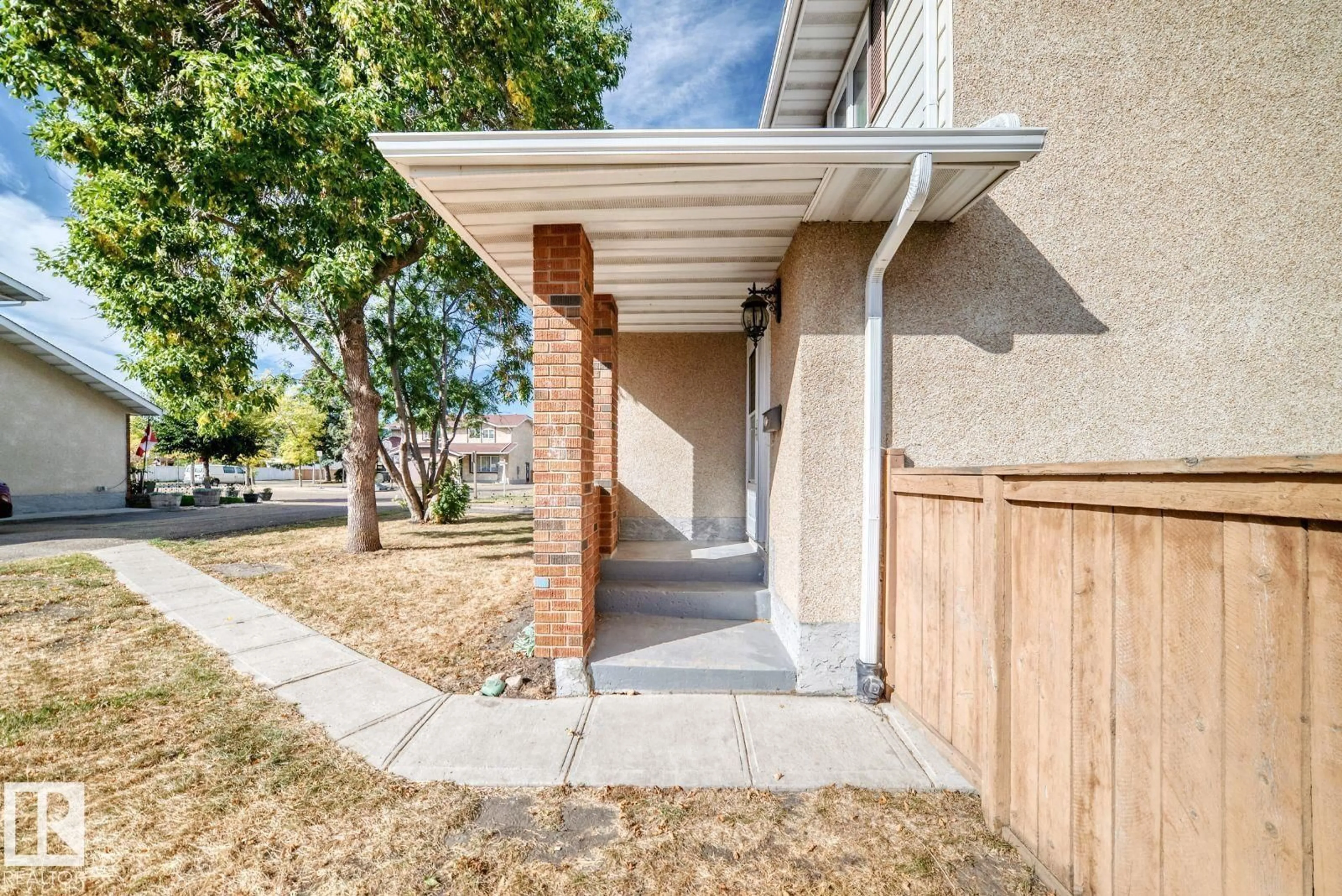 Unknown for 10936 BEAUMARIS RD, Edmonton Alberta T5X1Z6