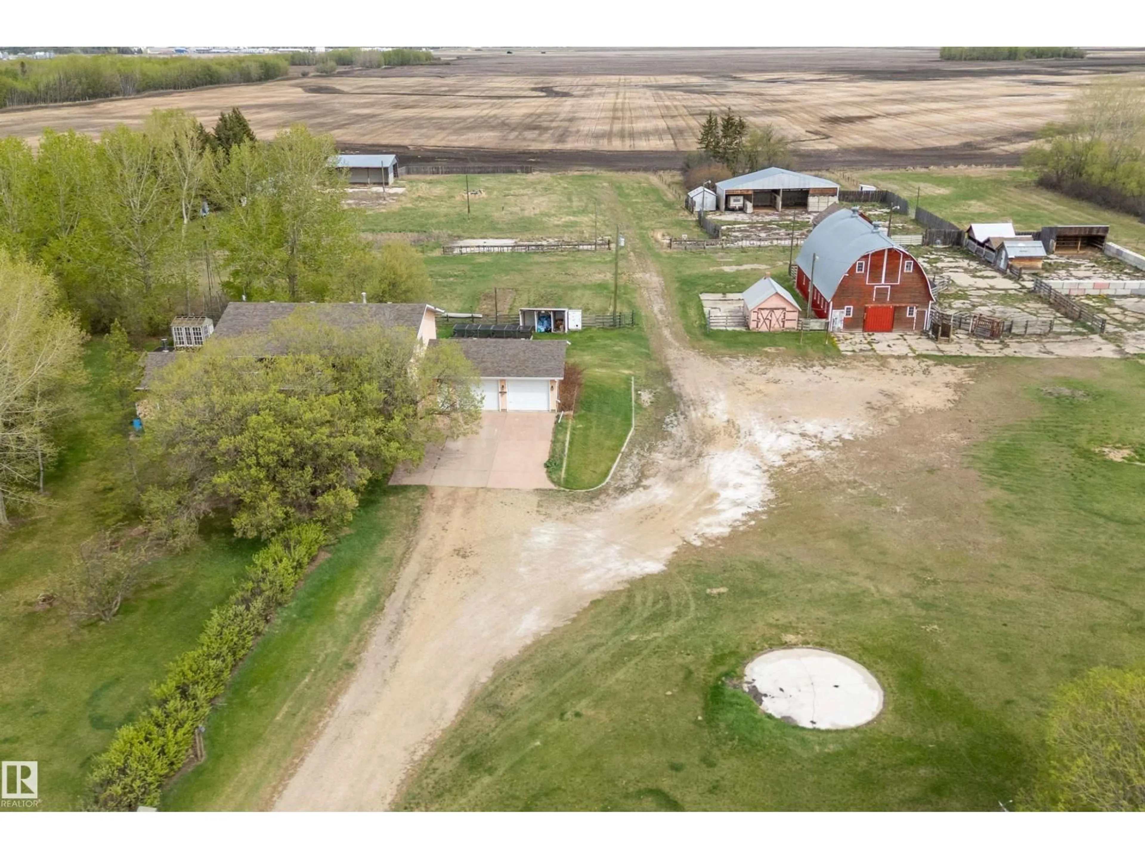 A pic from outside/outdoor area/front of a property/back of a property/a pic from drone, unknown for 240028 TWP 460, Rural Wetaskiwin County Alberta T9A1X1