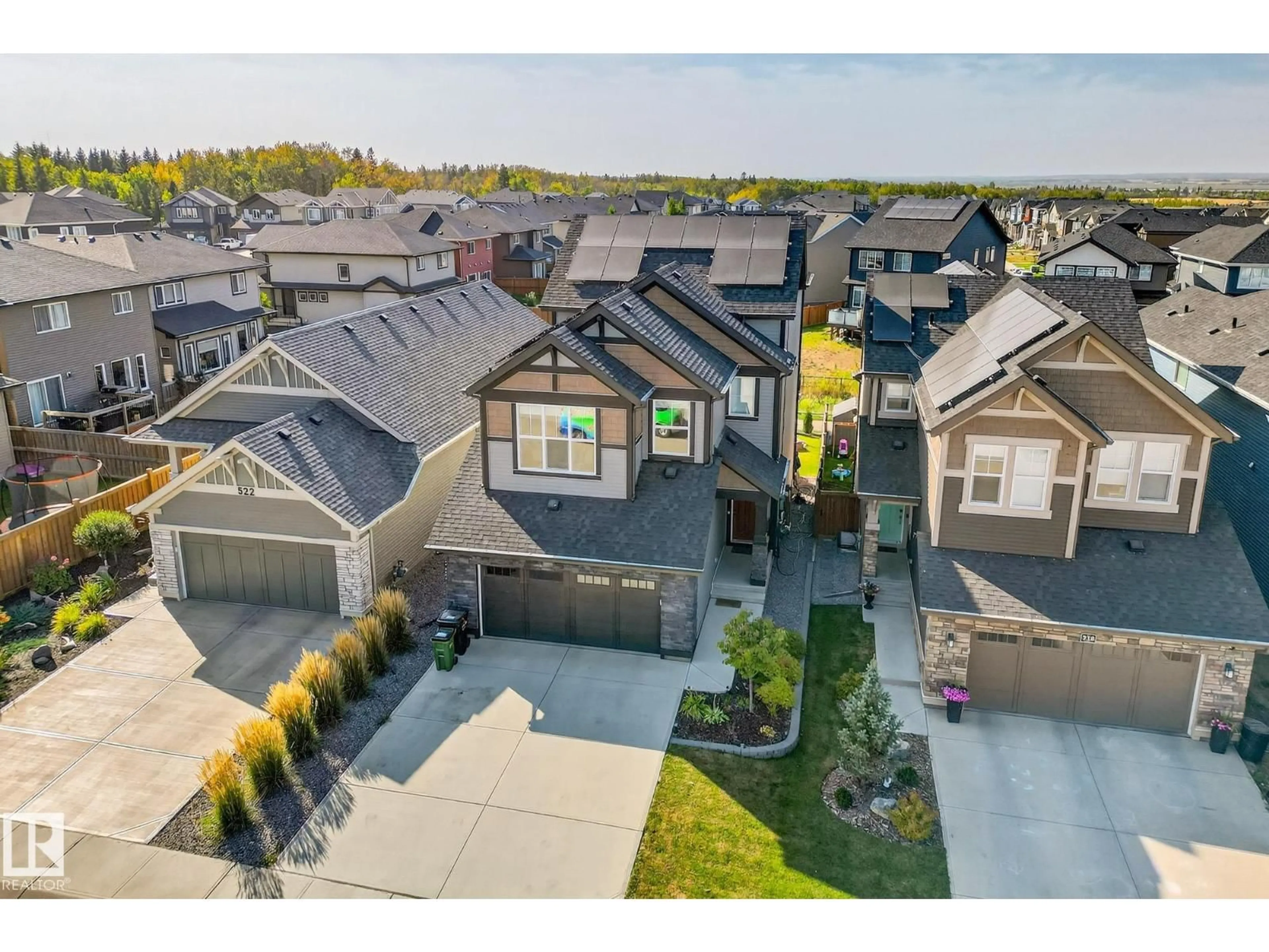 A pic from outside/outdoor area/front of a property/back of a property/a pic from drone, street for 520 MERLIN LANDING LD, Edmonton Alberta T5S0H5