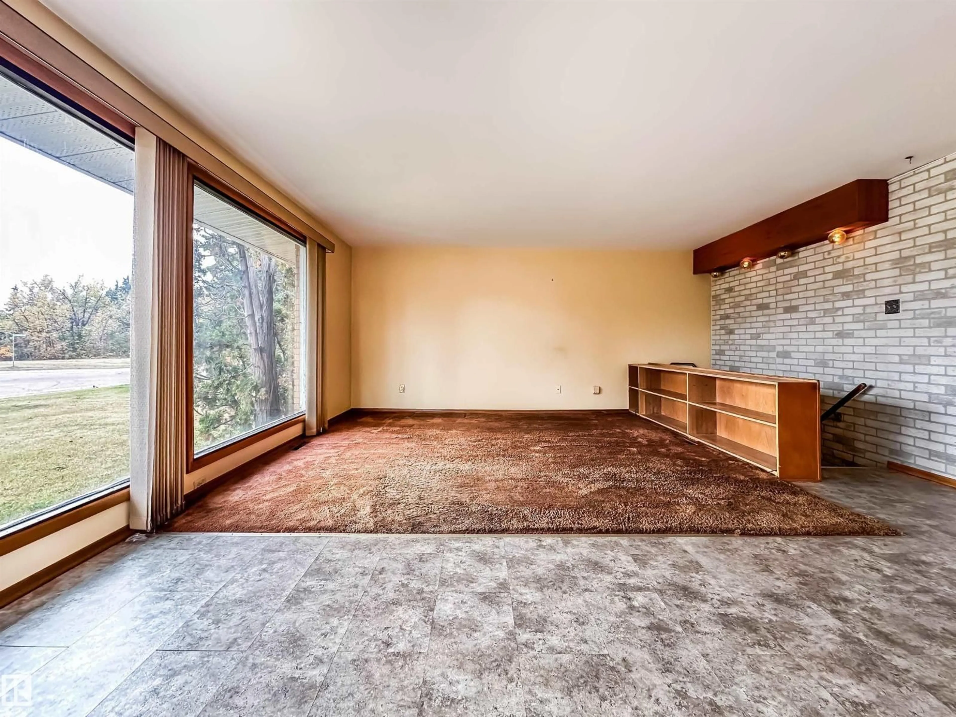A pic of a room for 8126 150 ST, Edmonton Alberta T5R1E1