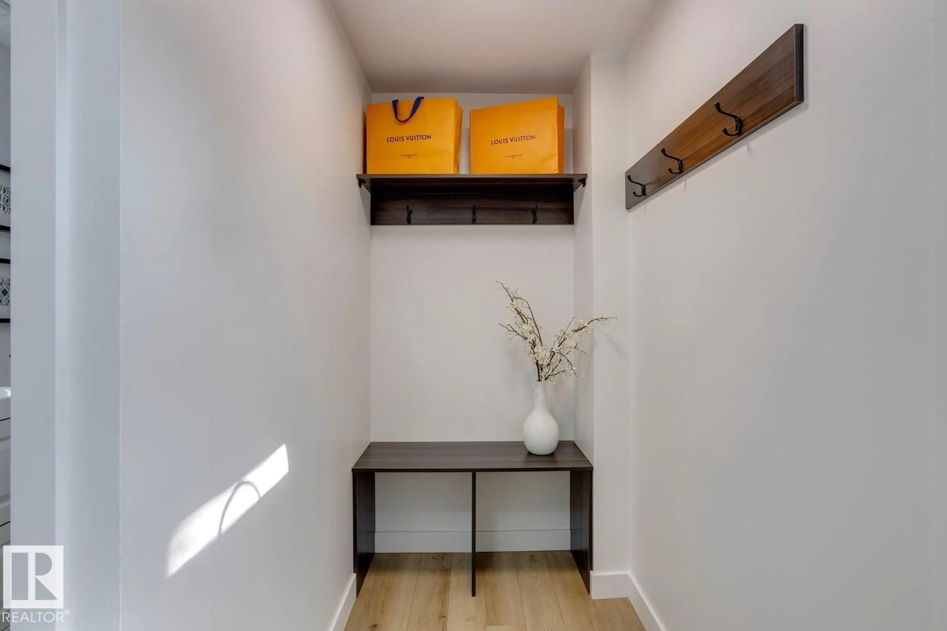 Indoor entryway for 73 RIDGEWOOD TC, St. Albert Alberta T8N0E9