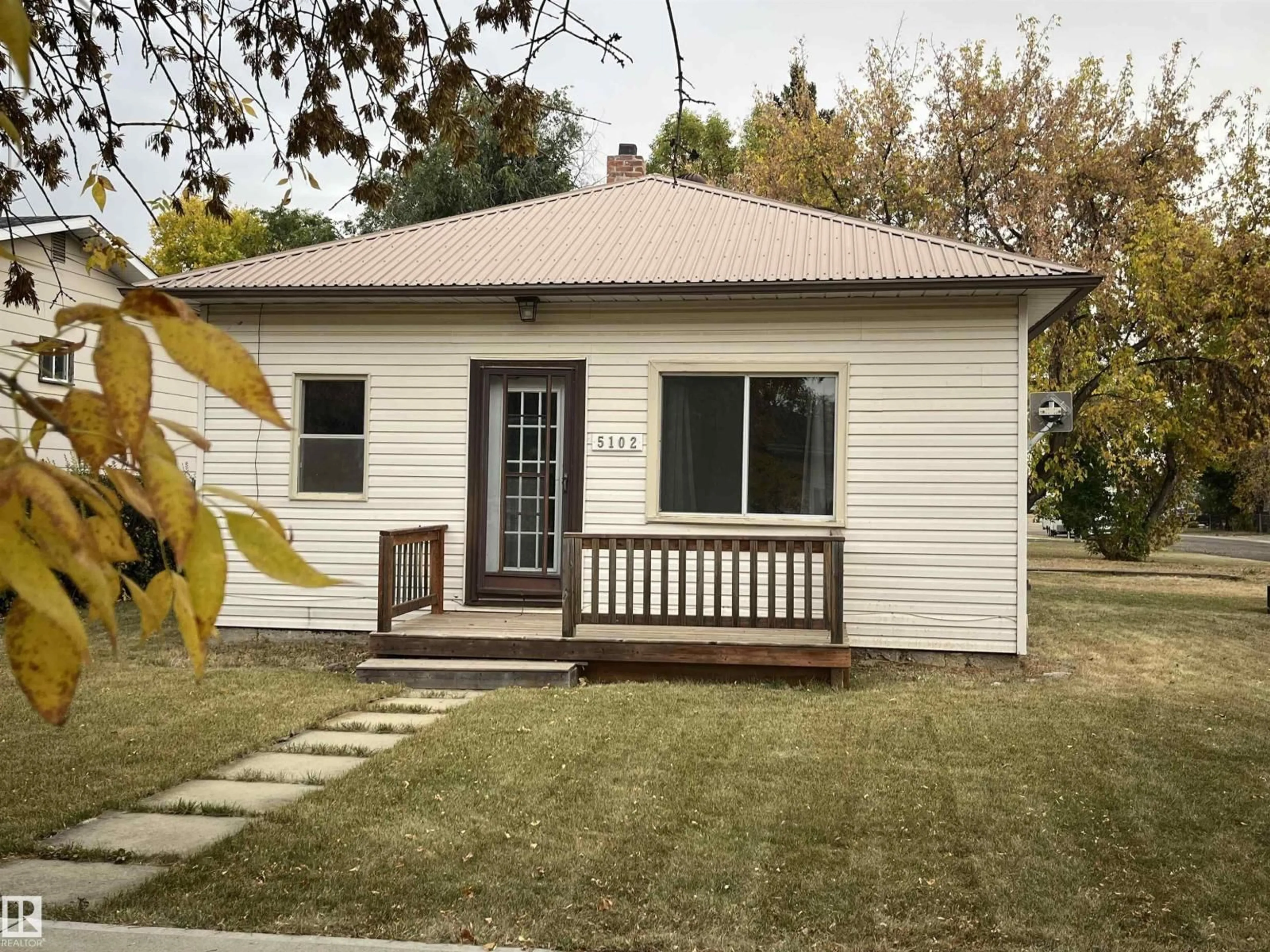Unknown for 5102 53 ST, Daysland Alberta T0B1A0