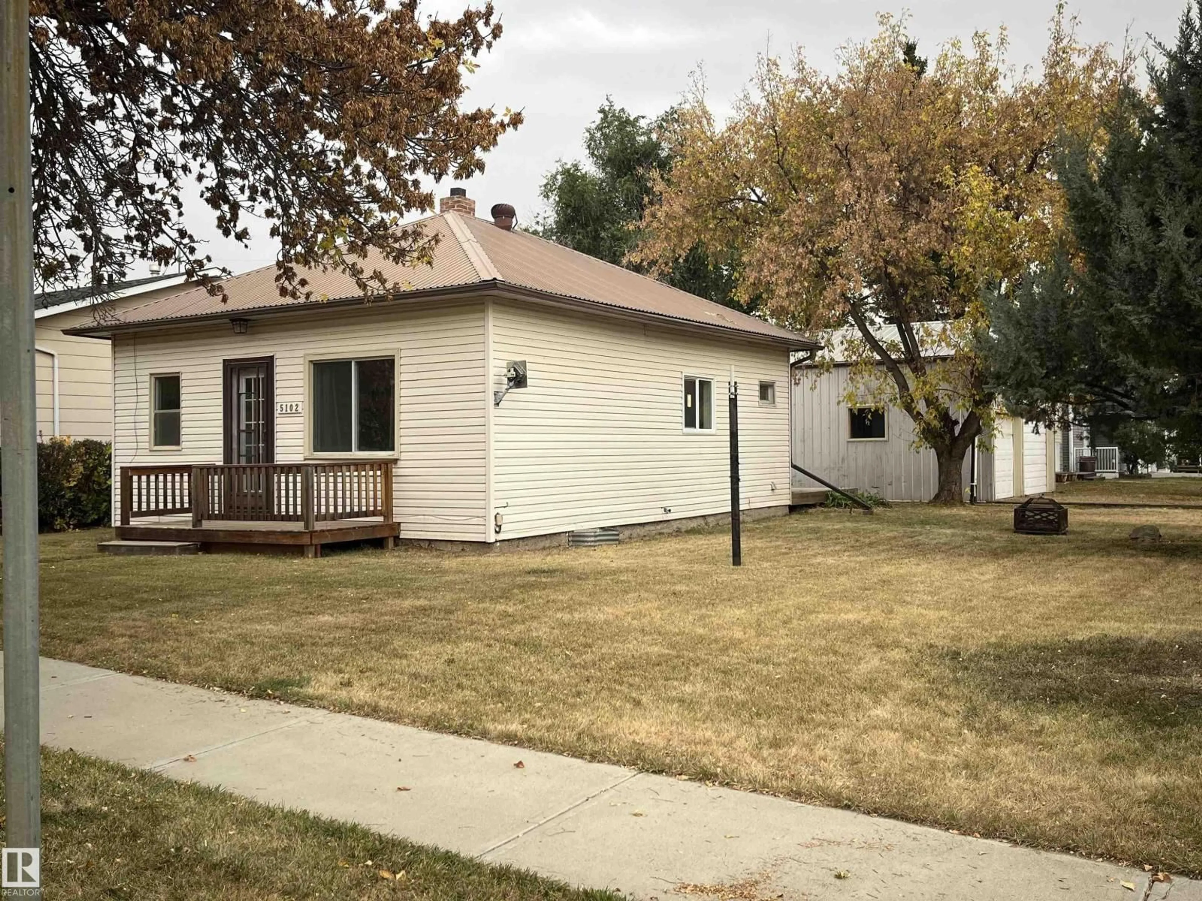 Unknown for 5102 53 ST, Daysland Alberta T0B1A0