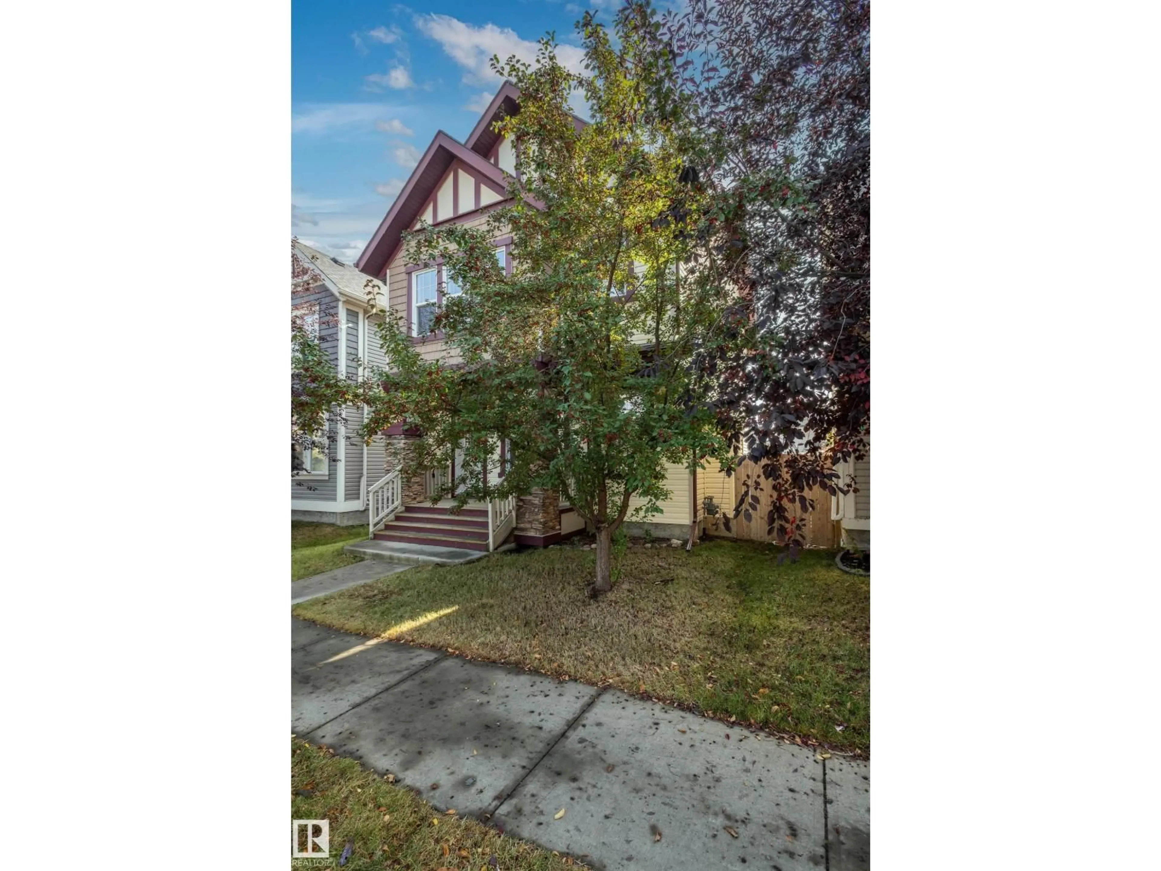 A pic from outside/outdoor area/front of a property/back of a property/a pic from drone, street for 1065 MCCONACHIE BV, Edmonton Alberta T5Y0P7