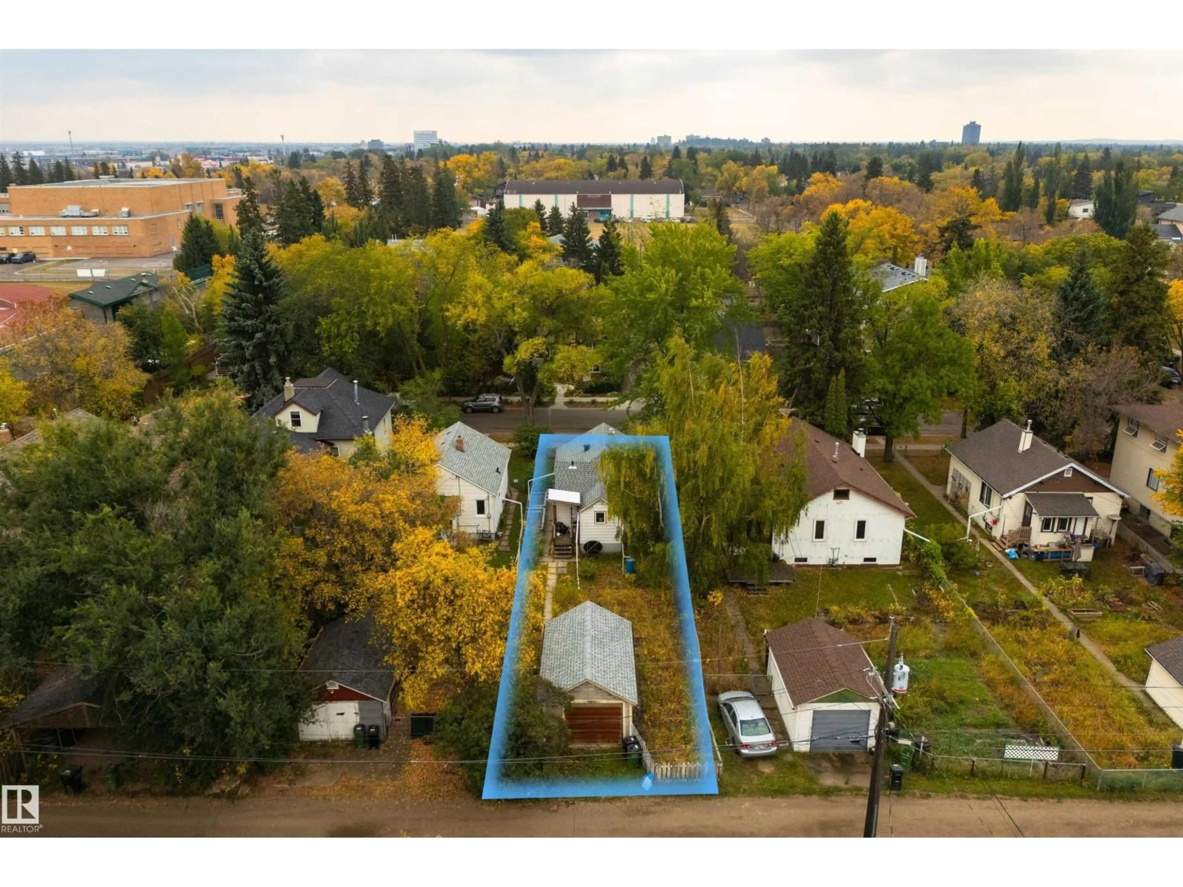 A pic from outside/outdoor area/front of a property/back of a property/a pic from drone, unknown for 10516 74 AV, Edmonton Alberta T6E1G2