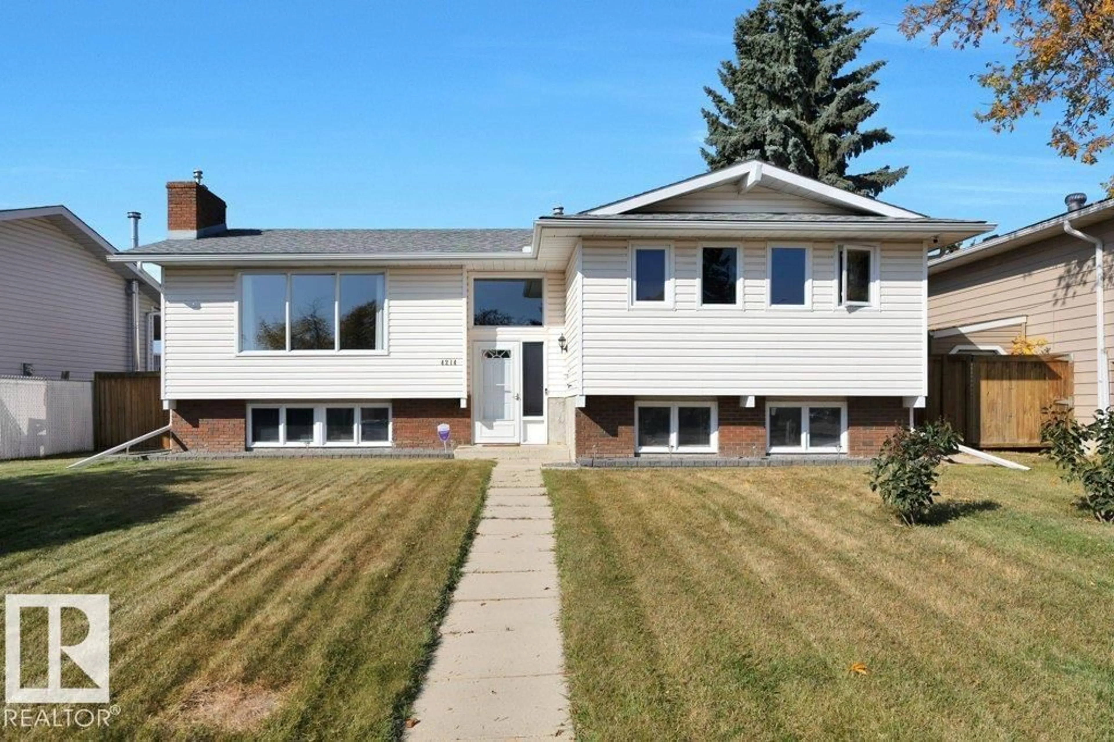 Home with vinyl exterior material, street for 4214 42 ST, Leduc Alberta T9E4S3