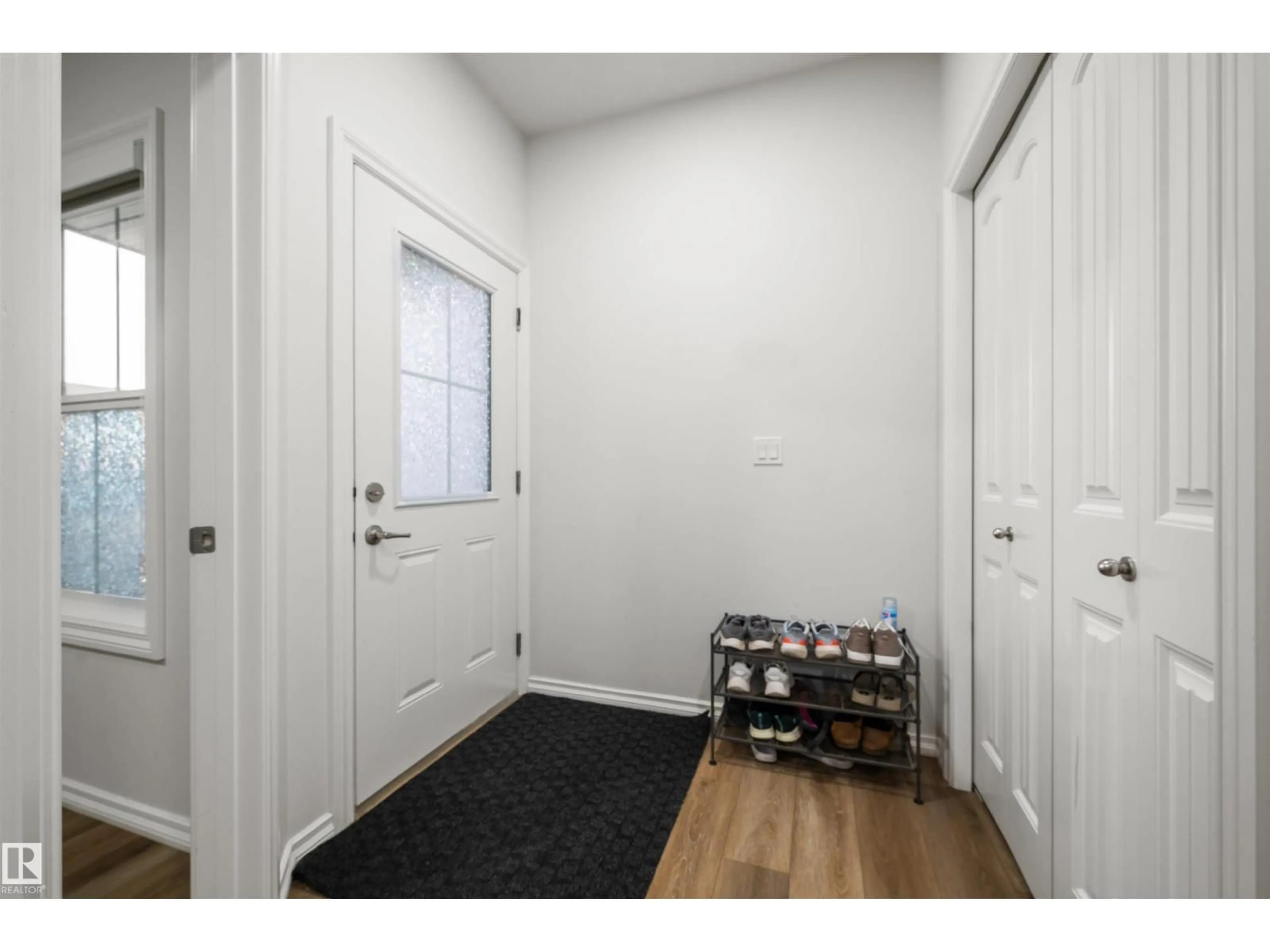 Indoor entryway for SW - 11979 34 AV, Edmonton Alberta T6W4Y2
