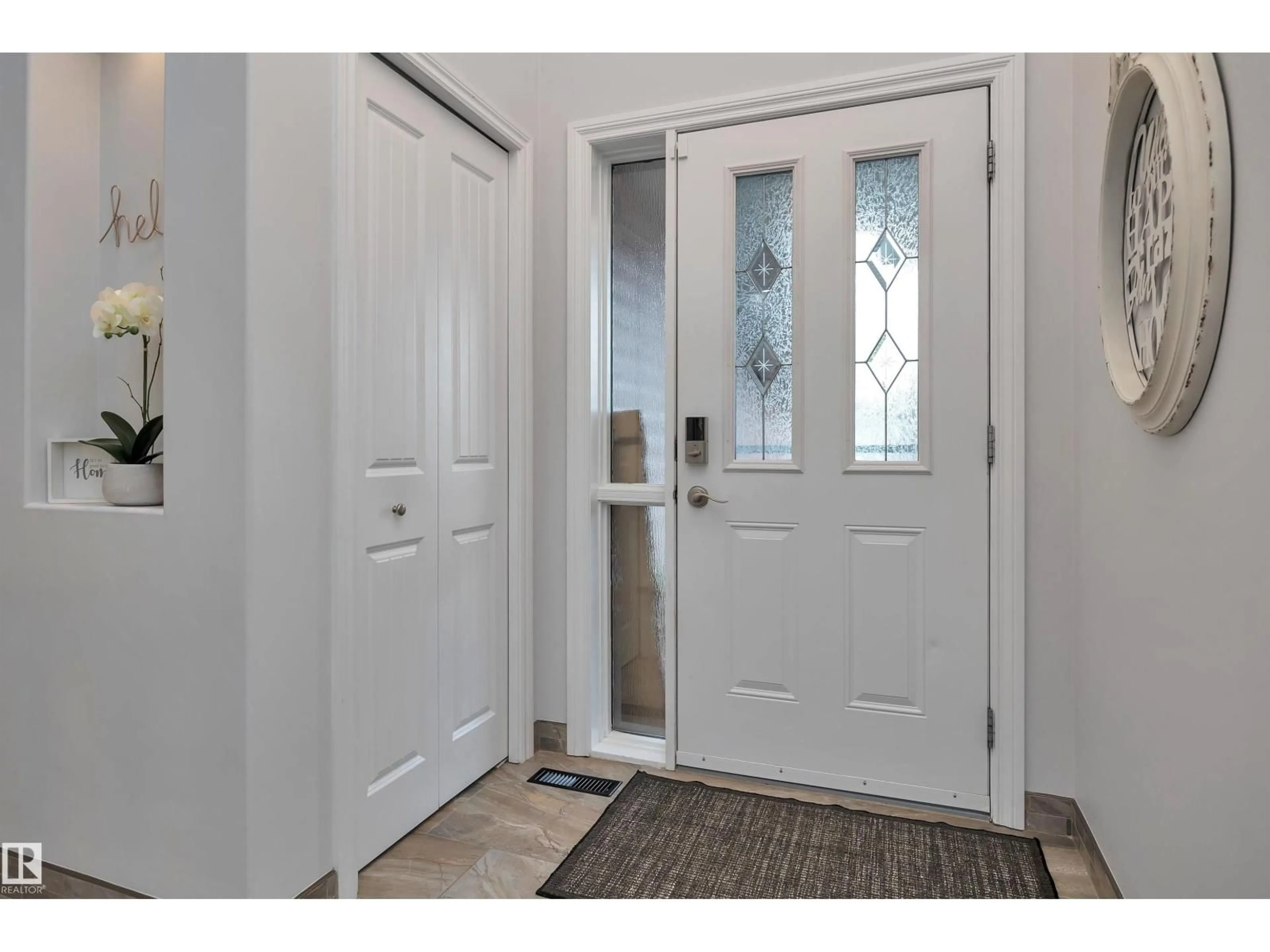 Indoor entryway for 41 HANEY LD, Spruce Grove Alberta T7X0A2
