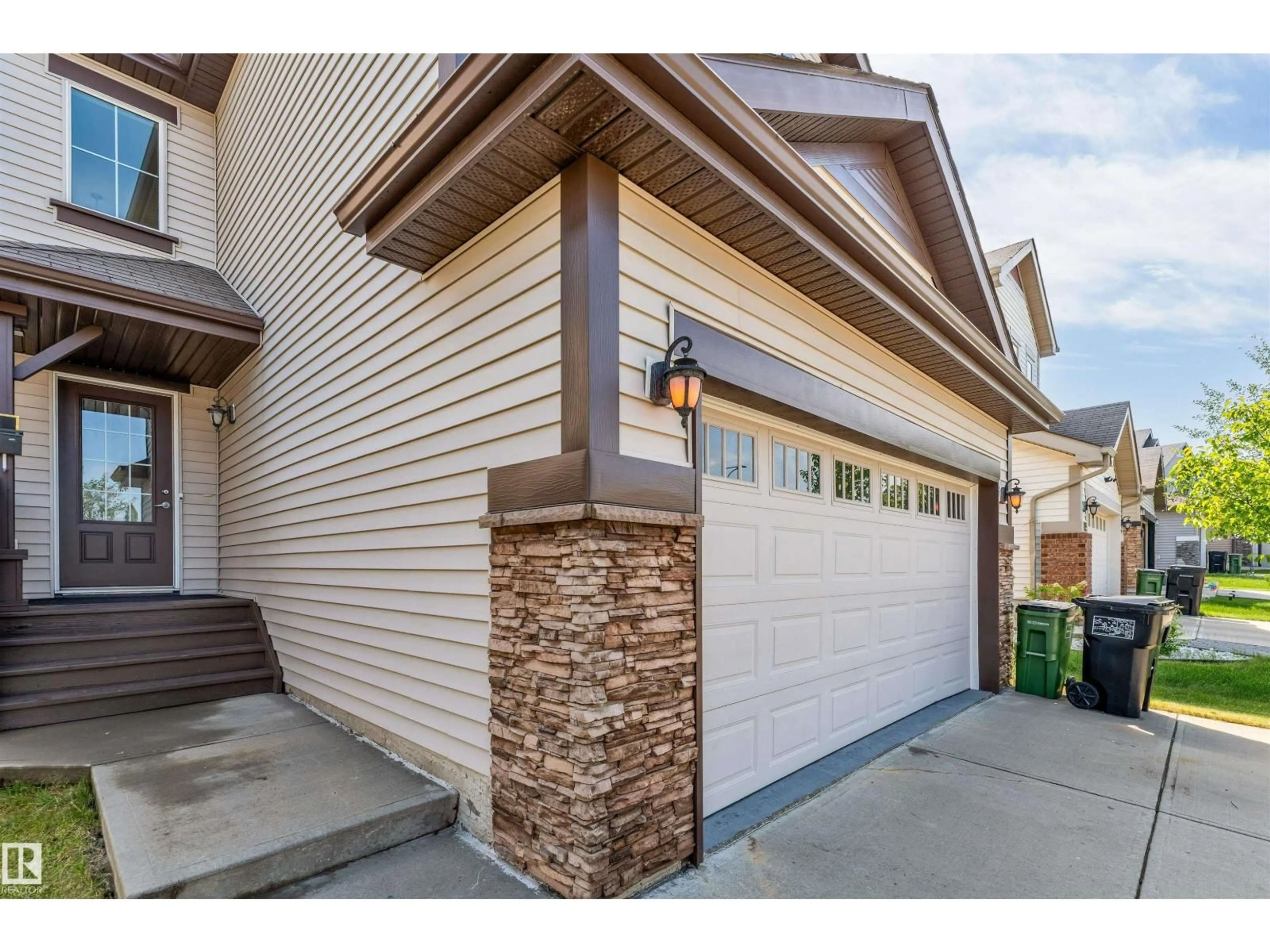 Unknown for 1115 61 ST, Edmonton Alberta T6X0M5