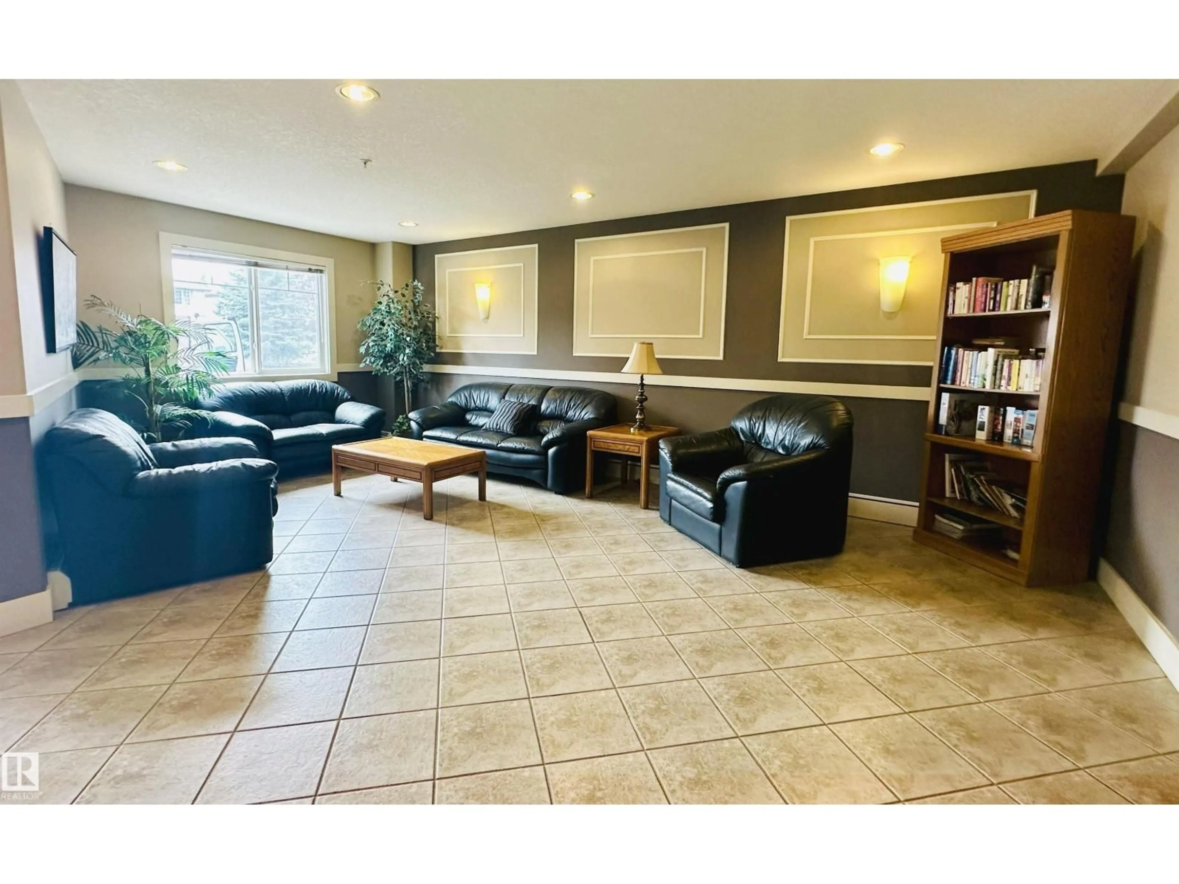 Lobby for SW - 646 MCALLISTER LO, Edmonton Alberta T6W0B5