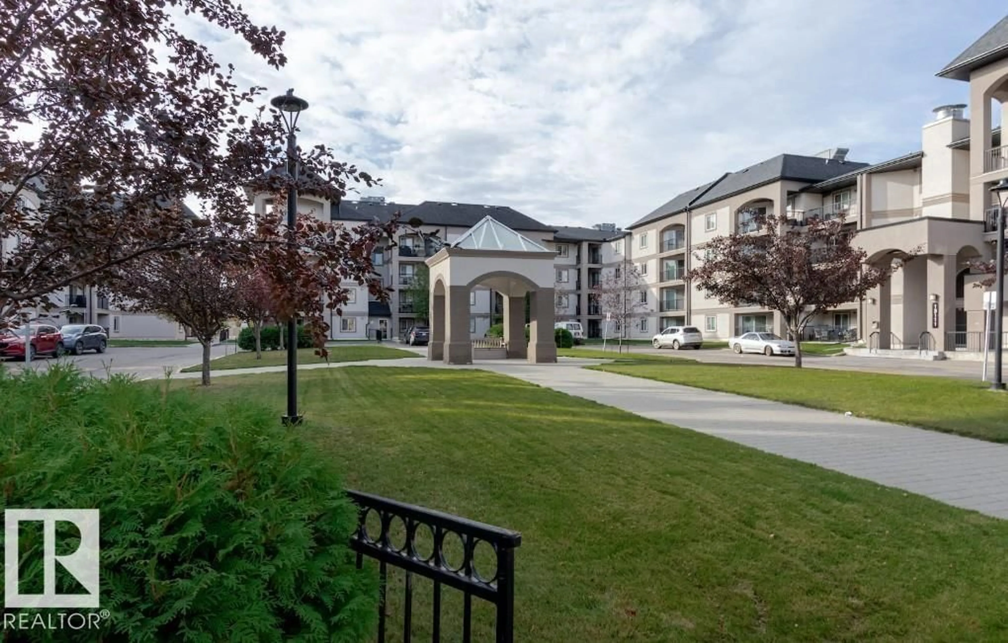Patio, mountain view for 420 - 13005 140 AV, Edmonton Alberta T6V1X1