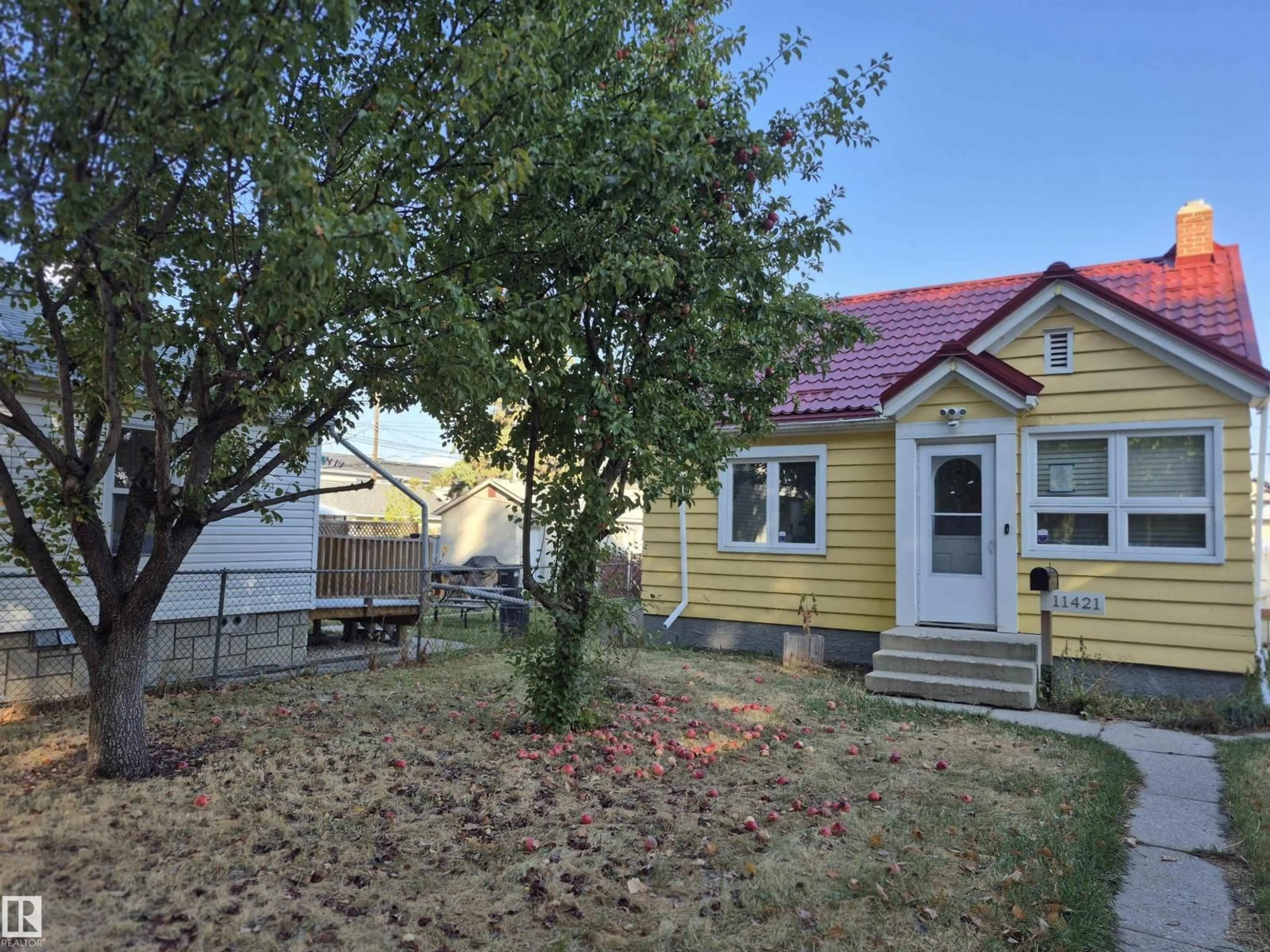 A pic from outside/outdoor area/front of a property/back of a property/a pic from drone, street for 11421 83 ST, Edmonton Alberta T5B2Y4