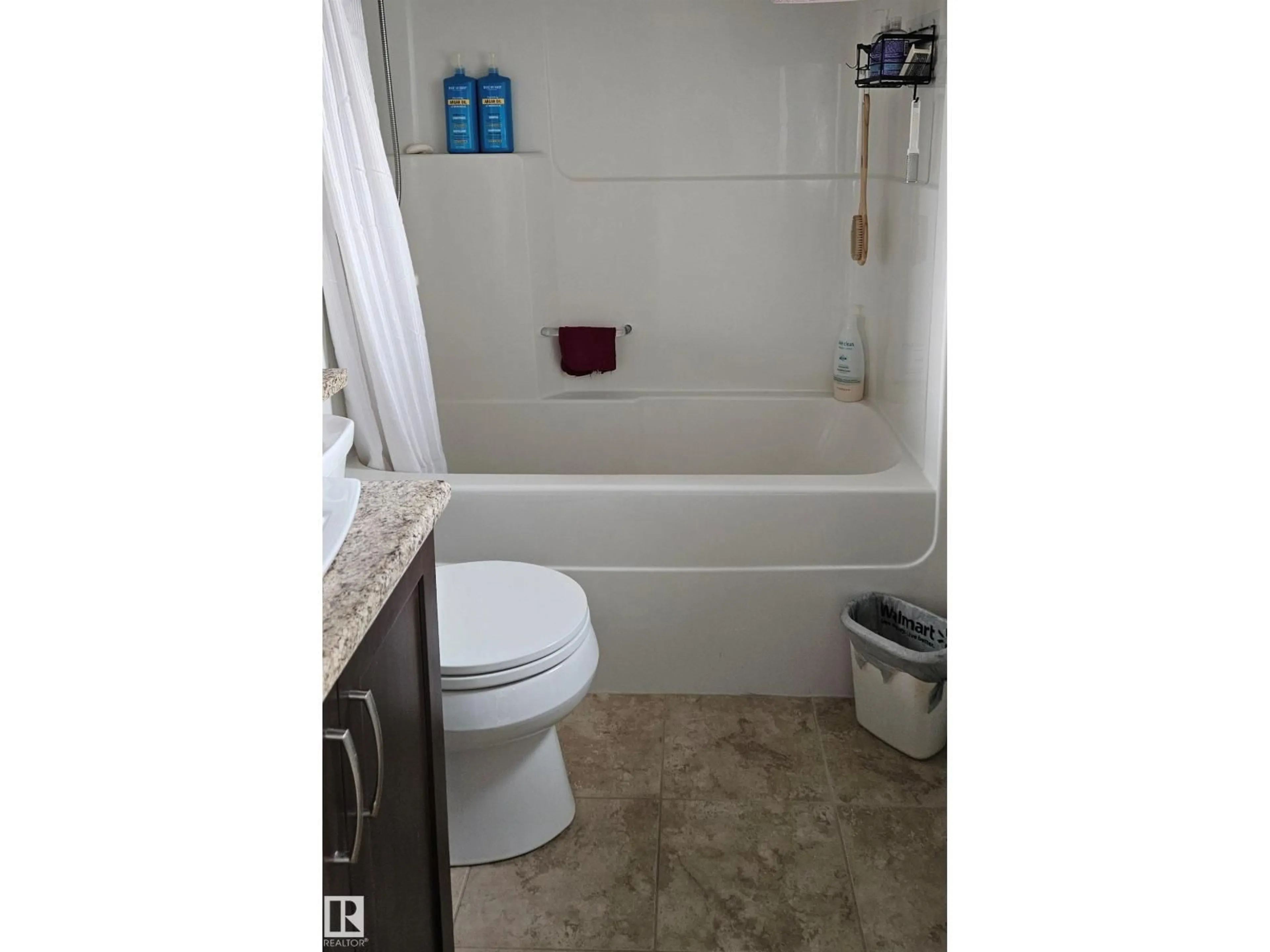 Standard bathroom, ceramic/tile floor for 183 SANTANA CR, Fort Saskatchewan Alberta T8L0T4