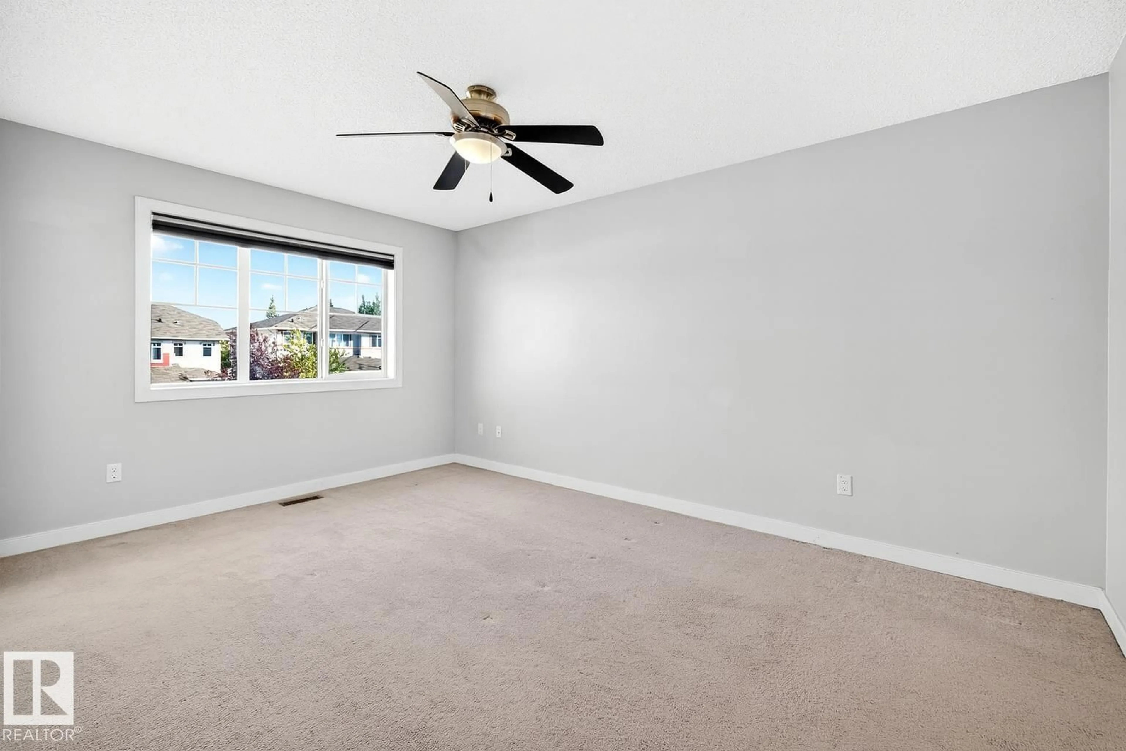 A pic of a room for 6019 SUNBROOK LD, Sherwood Park Alberta T8H0J5