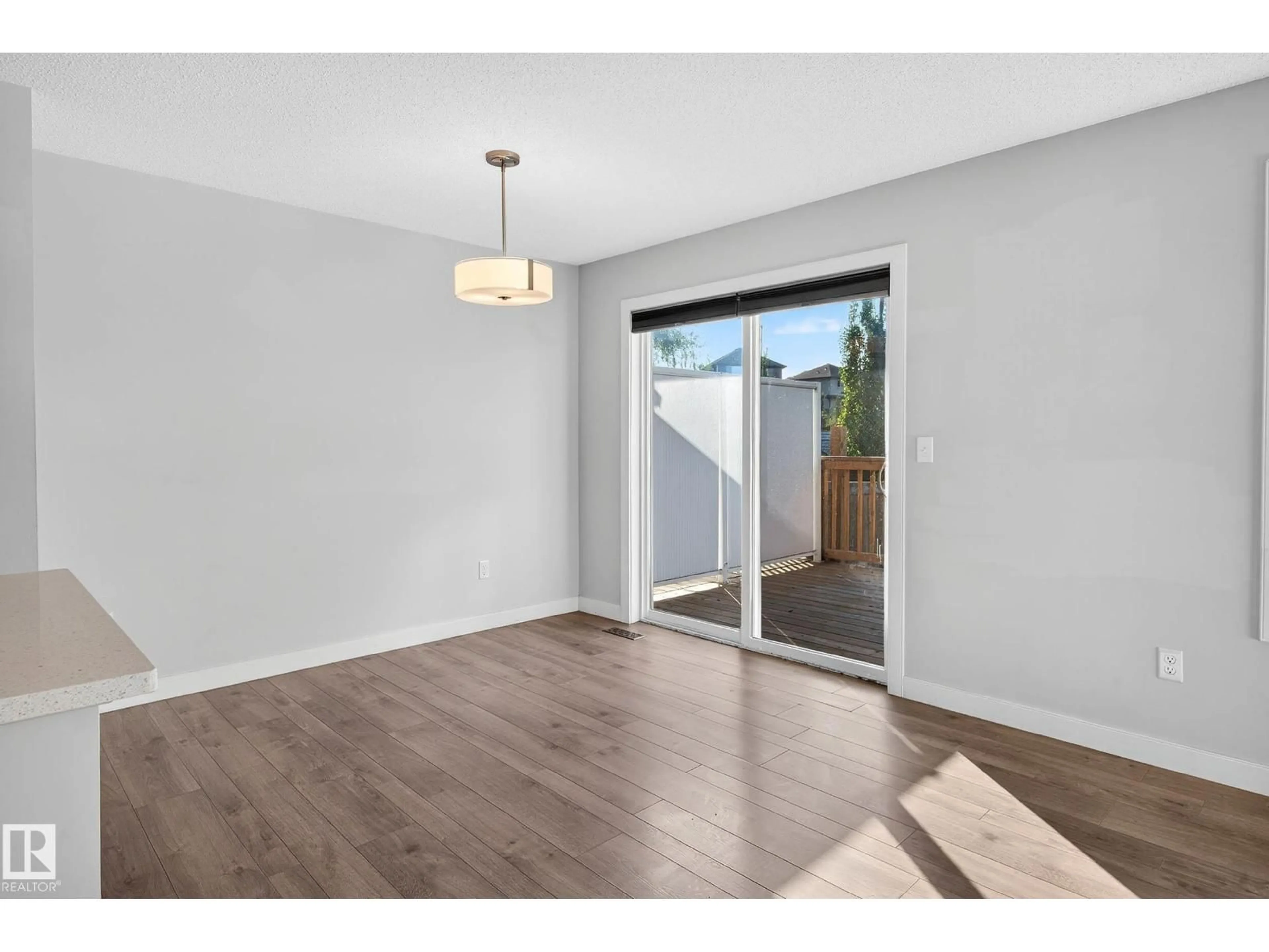 A pic of a room for 6019 SUNBROOK LD, Sherwood Park Alberta T8H0J5