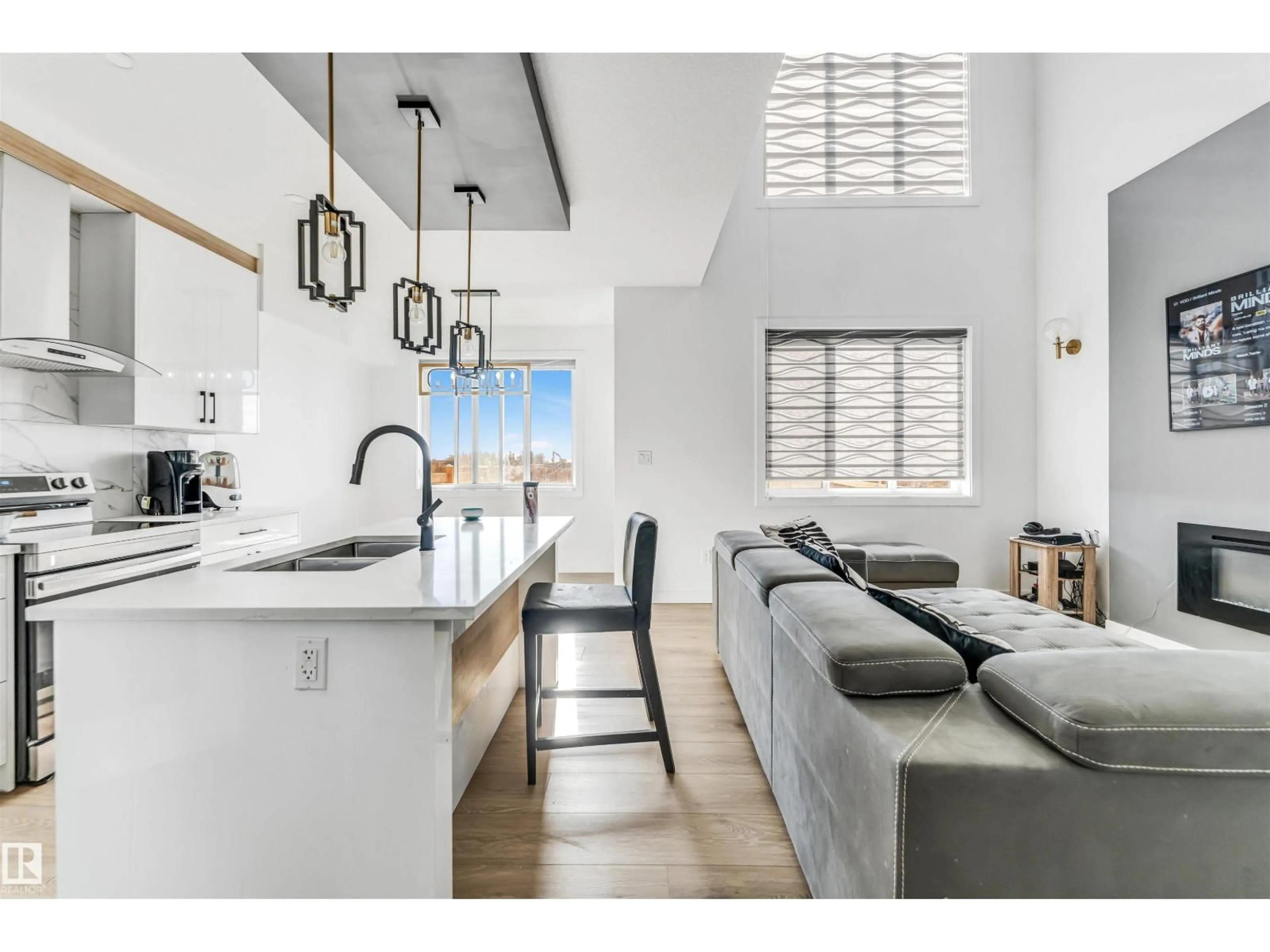 Open concept kitchen, ceramic/tile floor for 3911 40 AV, Beaumont Alberta T4X3B5